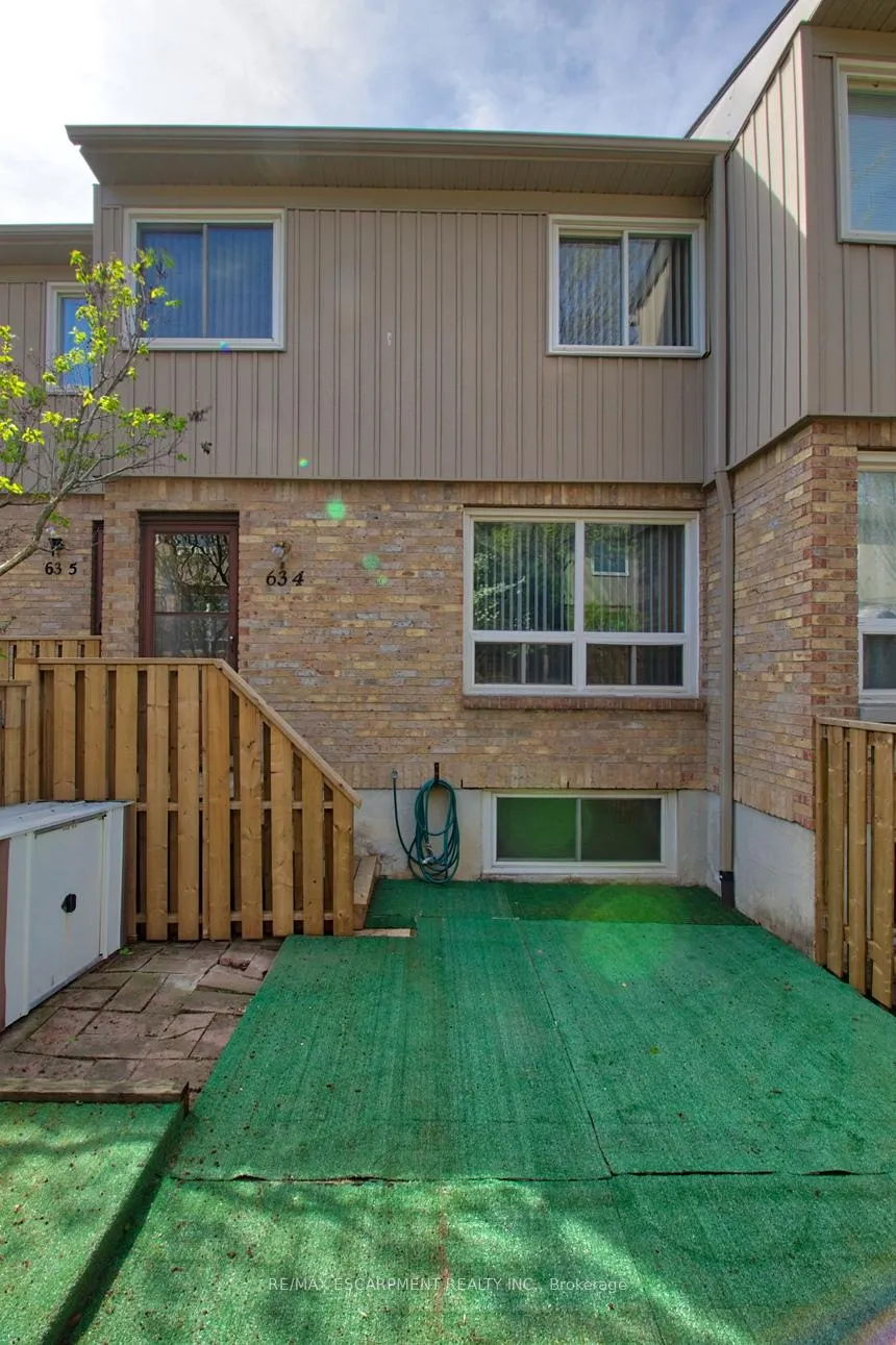 Photo 24 of Unit 4, 63 Fonthill Road, Hamilton, Fessenden — HOMEH