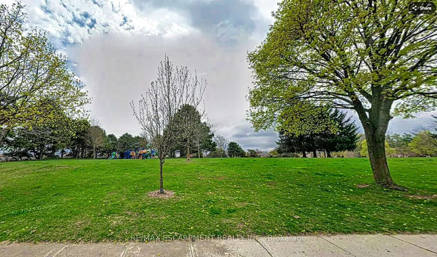 Photo 27 of Unit 4, 63 Fonthill Road, Hamilton, Fessenden — HOMEH