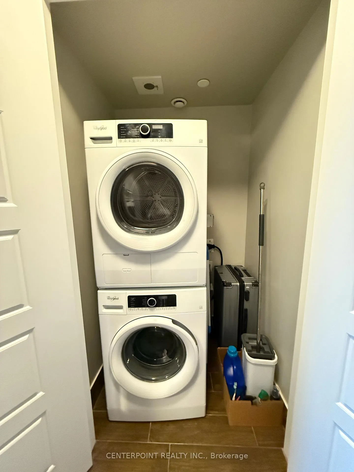 Photo 16 of Unit 1507, 15 Water Walk Drive, Markham, Unionville — HOMEH