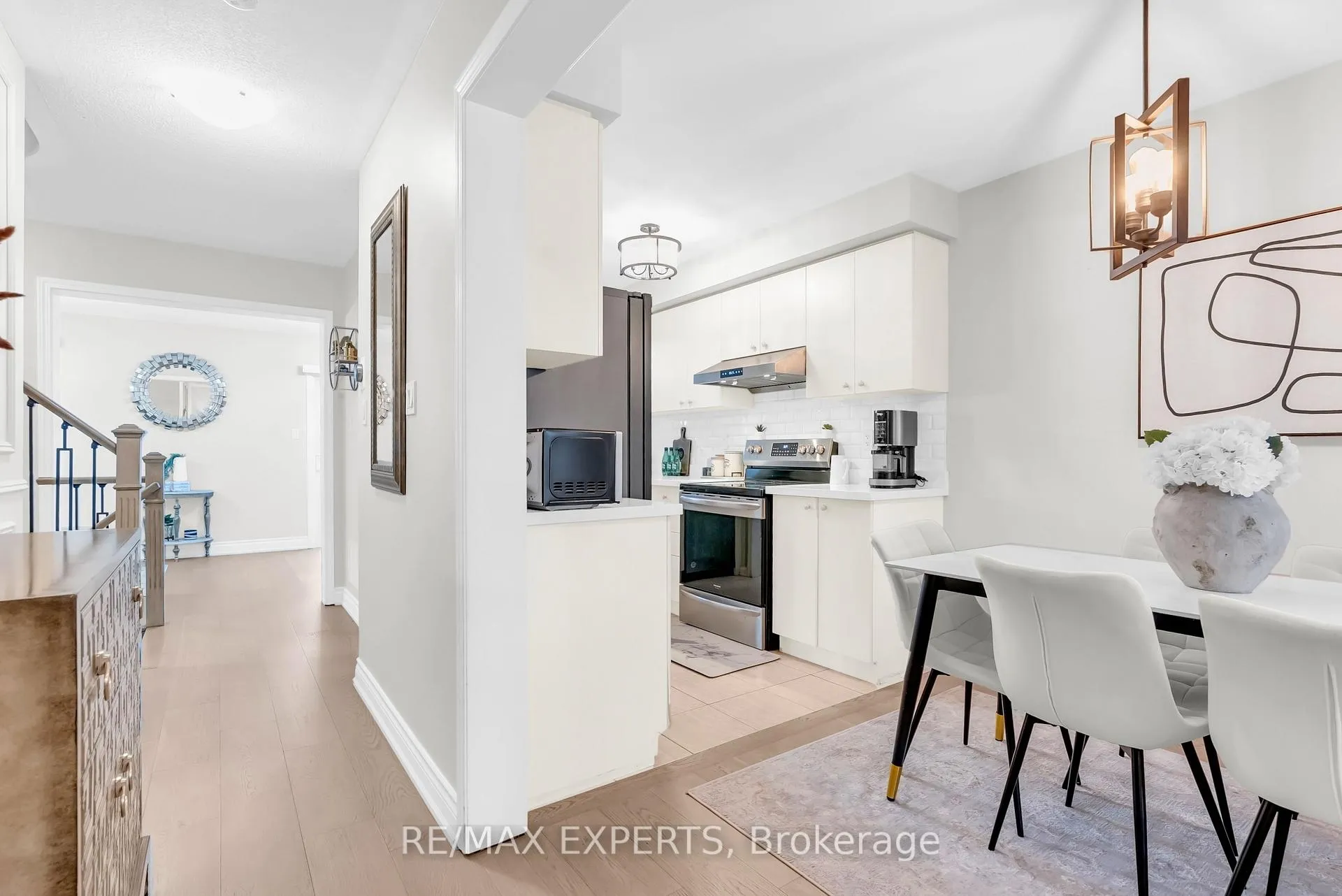 Photo 14 of 608 Cargill Path, Milton, Coates — HOMEH