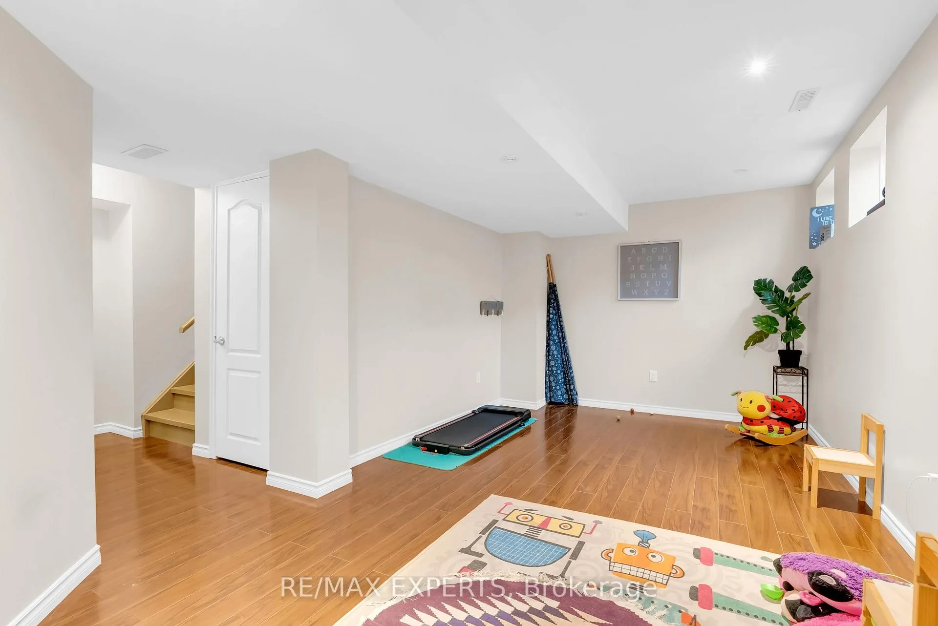 Photo 27 of 608 Cargill Path, Milton, Coates — HOMEH