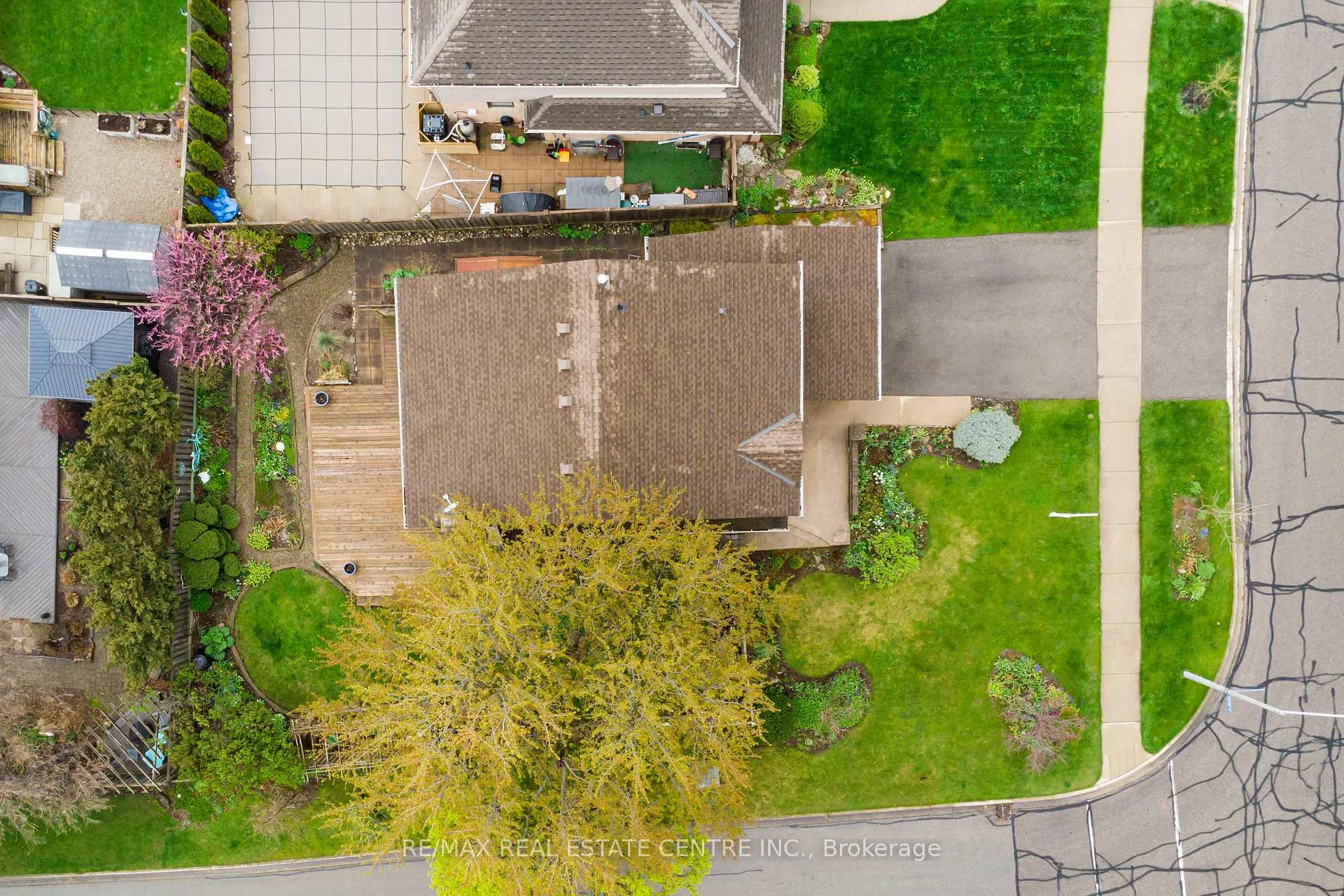 Photo 4 of 569 Vanier Drive, Milton, Bronte Meadows — HOMEH