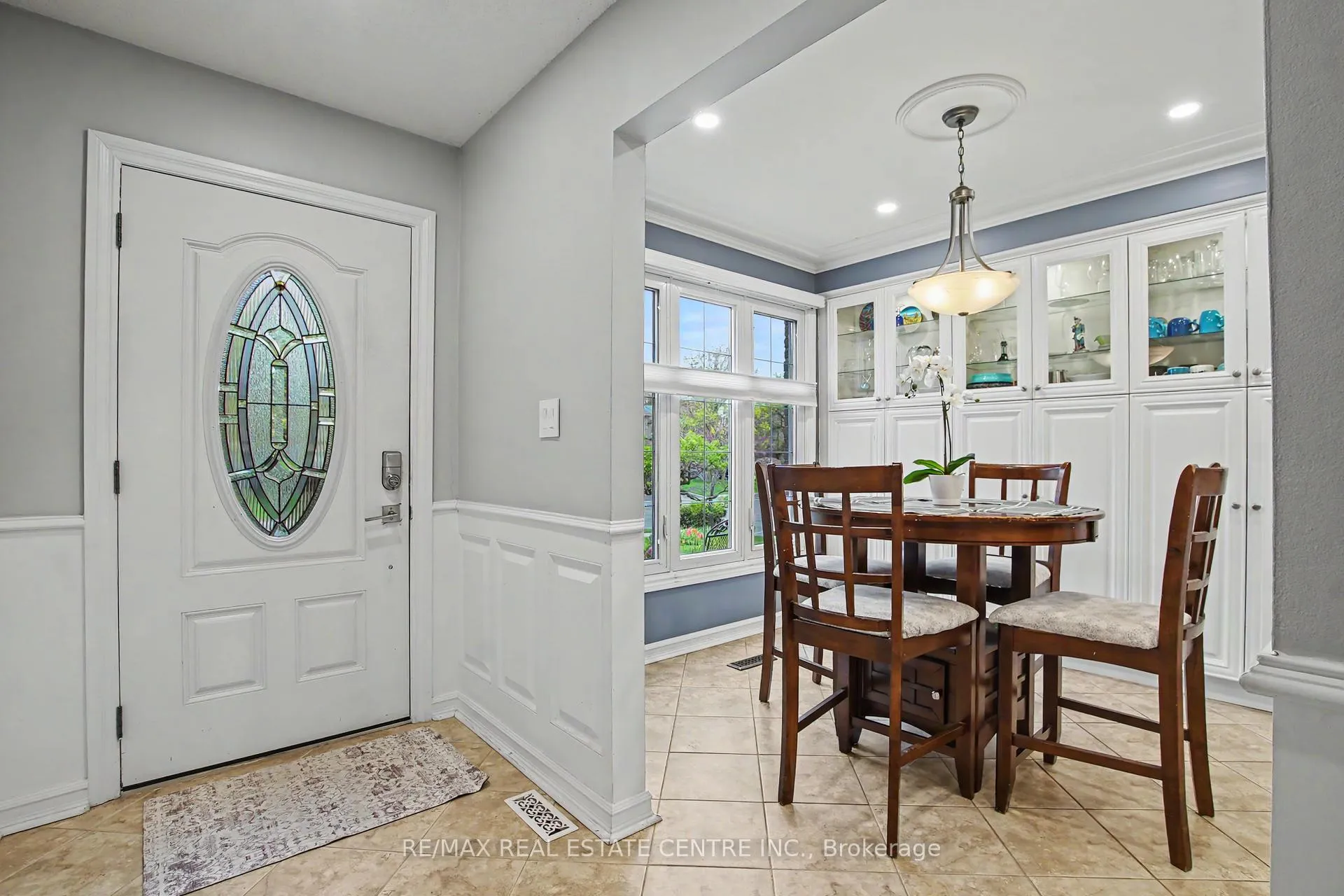 Photo 12 of 569 Vanier Drive, Milton, Bronte Meadows — HOMEH