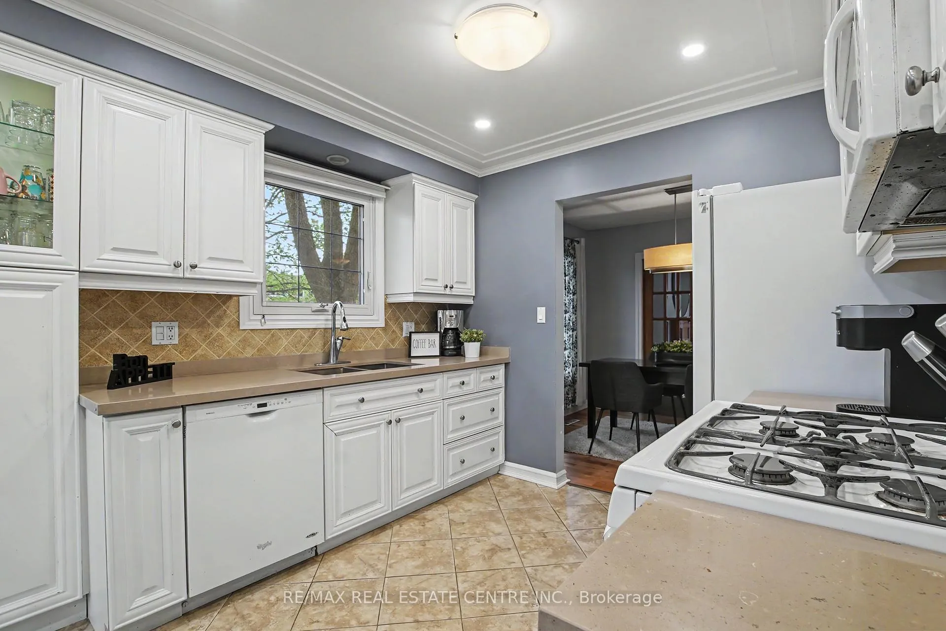 Photo 15 of 569 Vanier Drive, Milton, Bronte Meadows — HOMEH