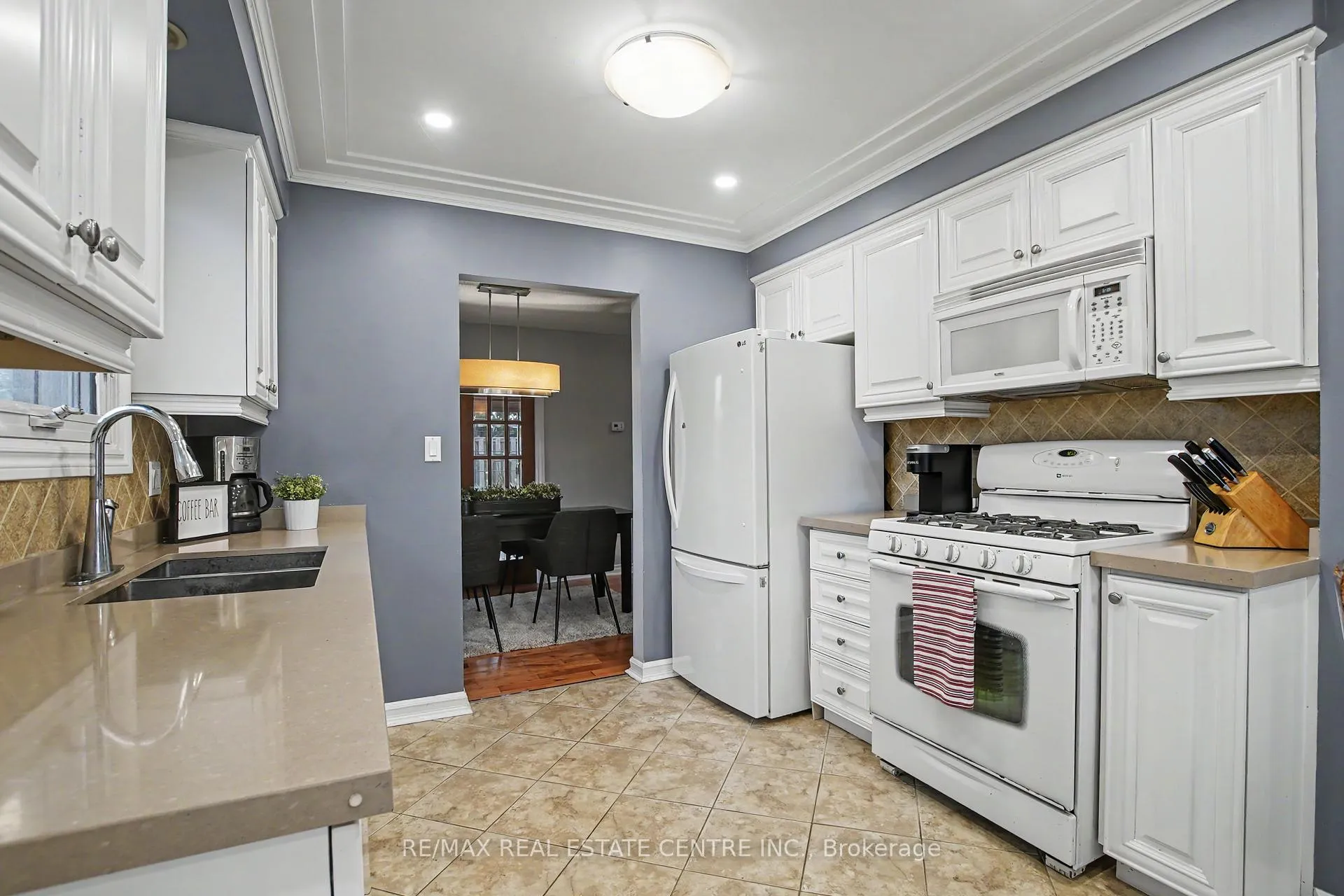 Photo 16 of 569 Vanier Drive, Milton, Bronte Meadows — HOMEH