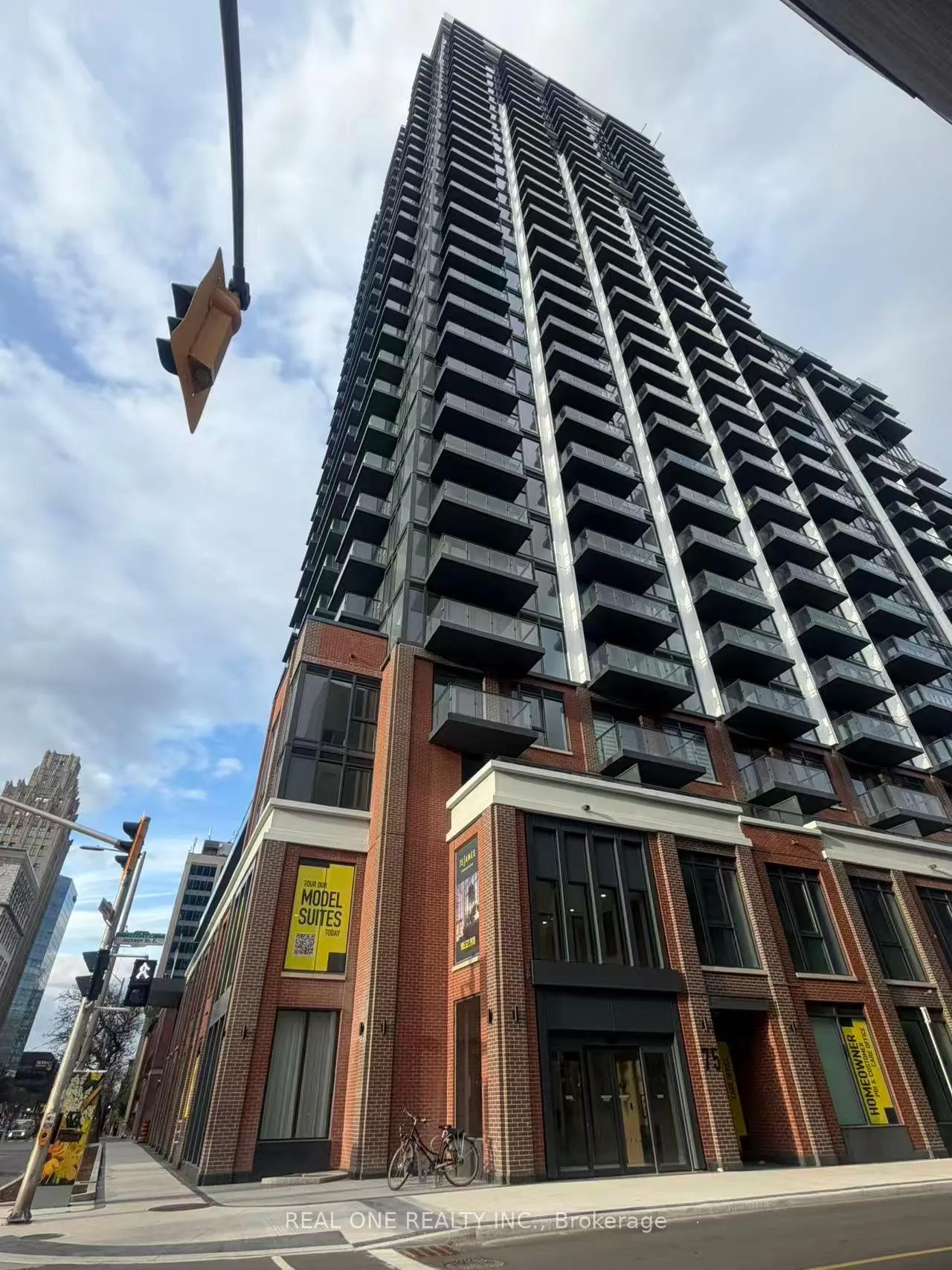 Front of Unit 1607, 75 James Street S