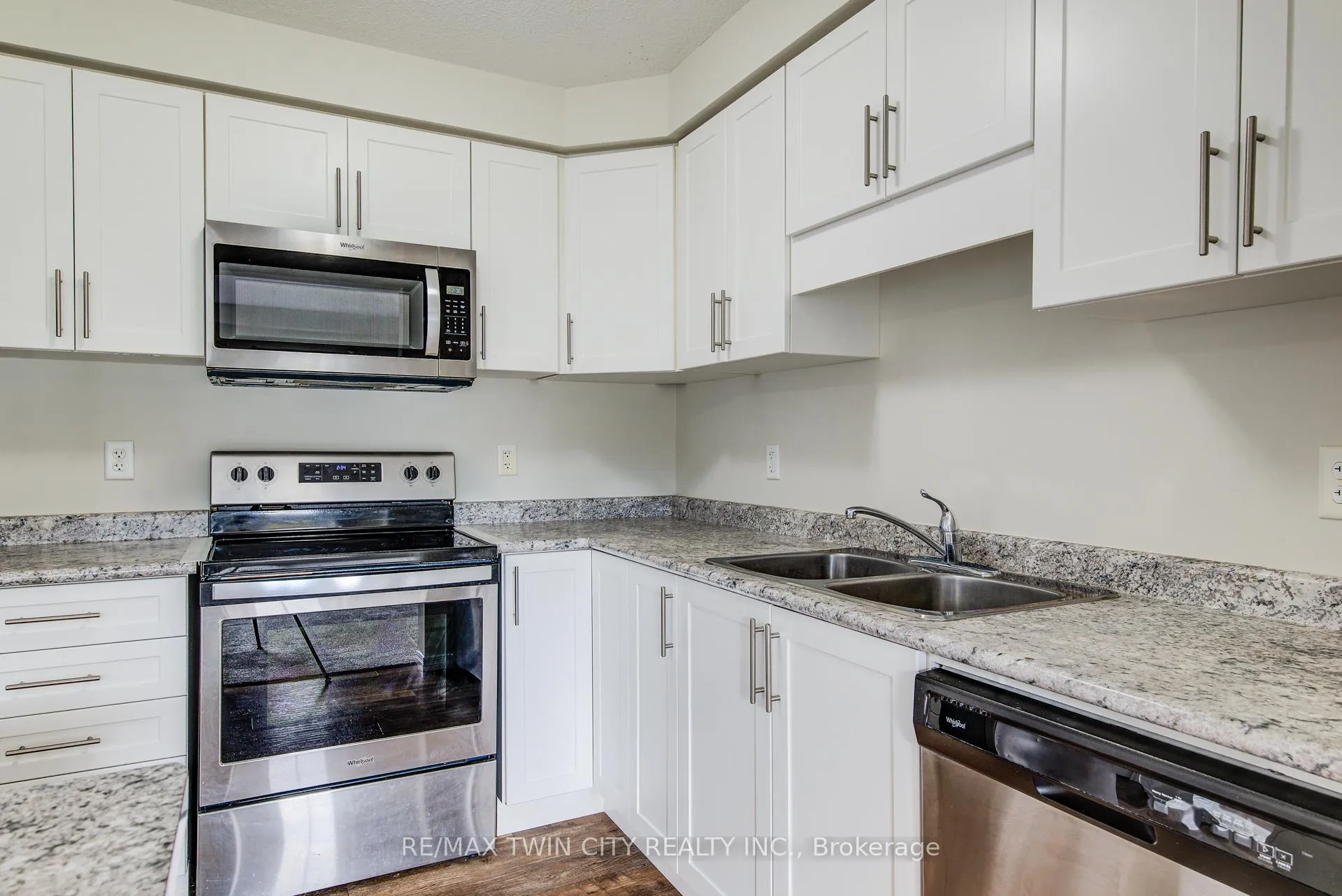 Photo 15 of Unit 40, 50 Pinnacle Drive, Kitchener — HOMEH