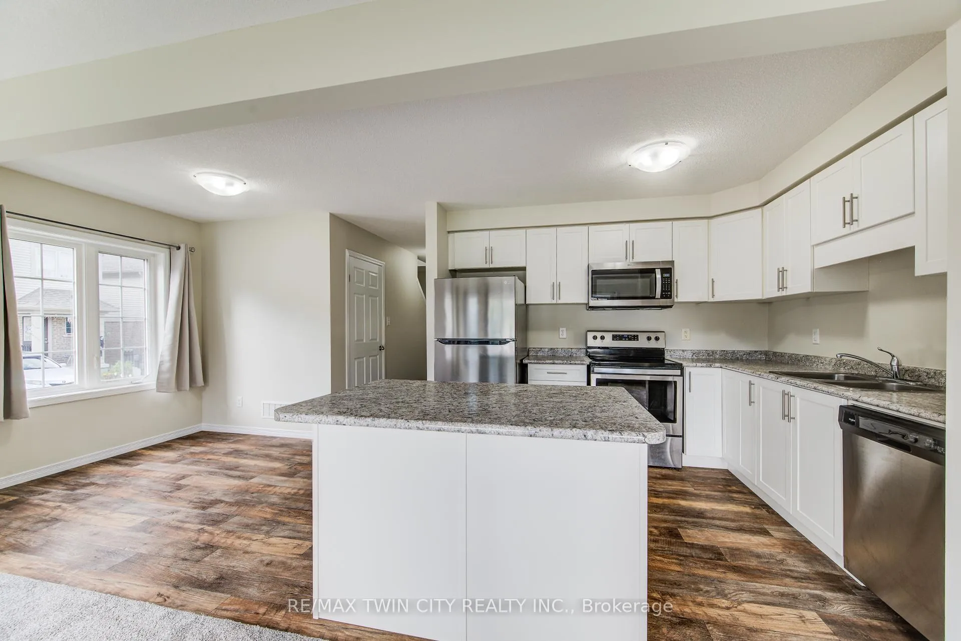 Photo 16 of Unit 40, 50 Pinnacle Drive, Kitchener — HOMEH
