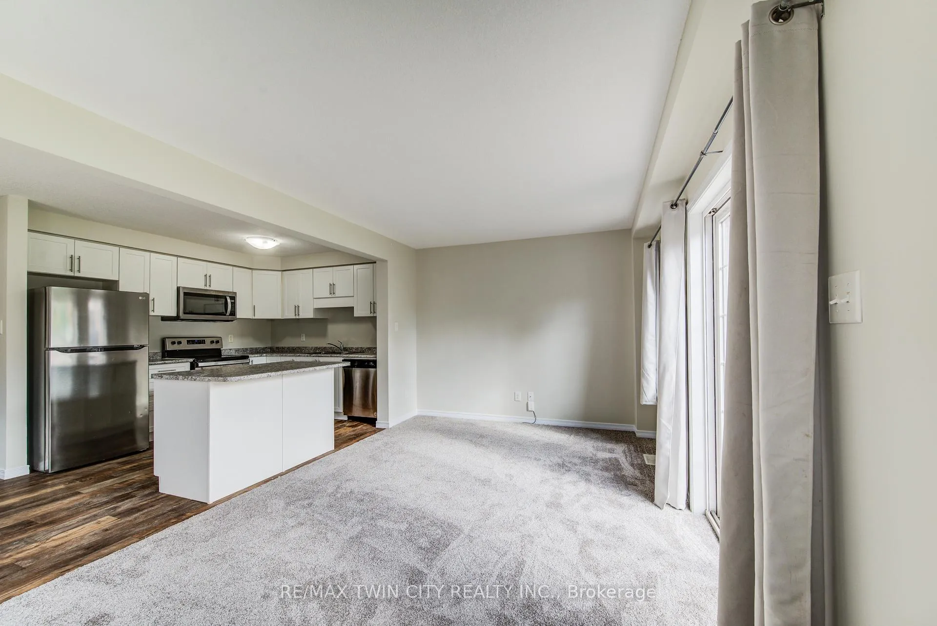 Photo 19 of Unit 40, 50 Pinnacle Drive, Kitchener — HOMEH