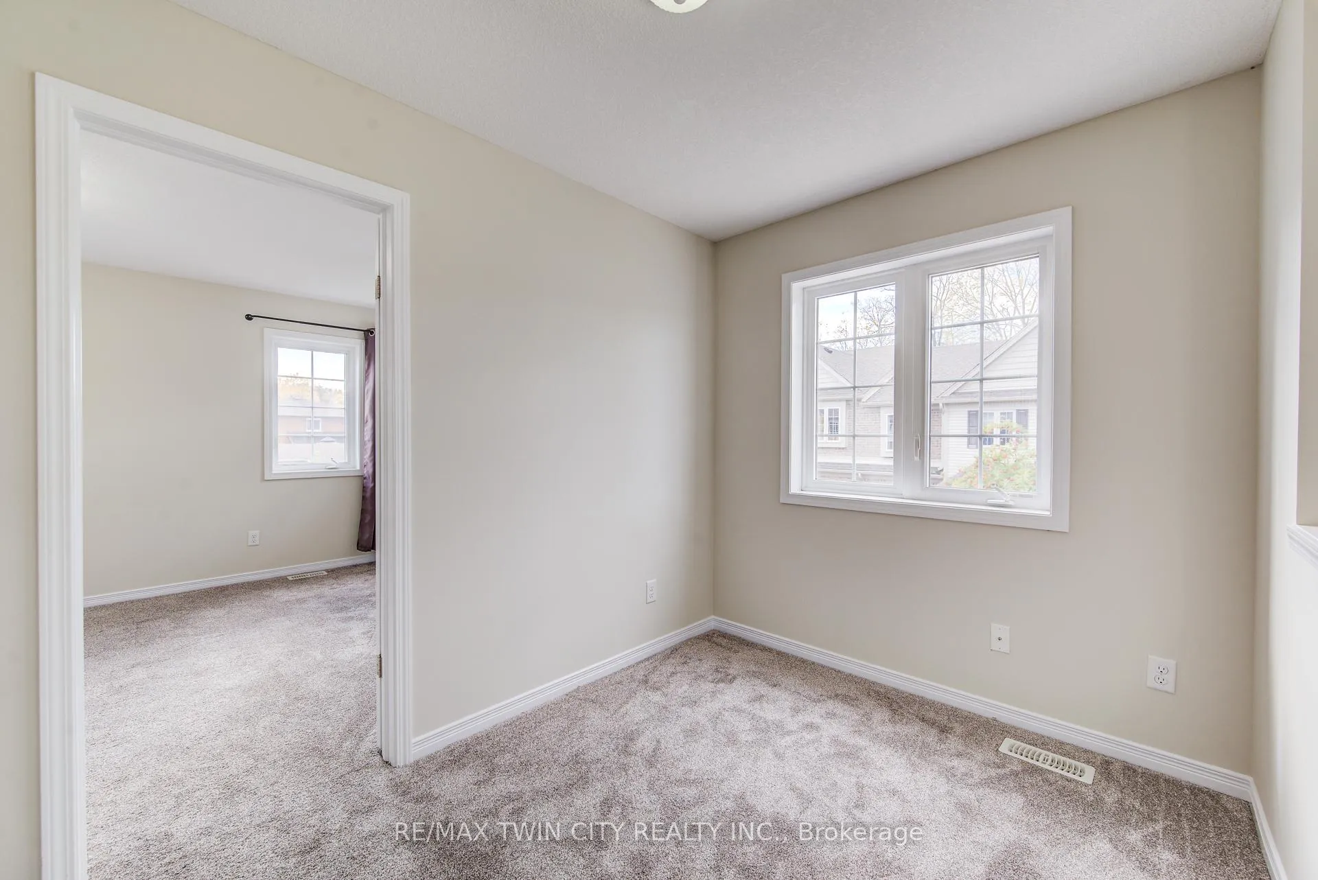 Photo 23 of Unit 40, 50 Pinnacle Drive, Kitchener — HOMEH
