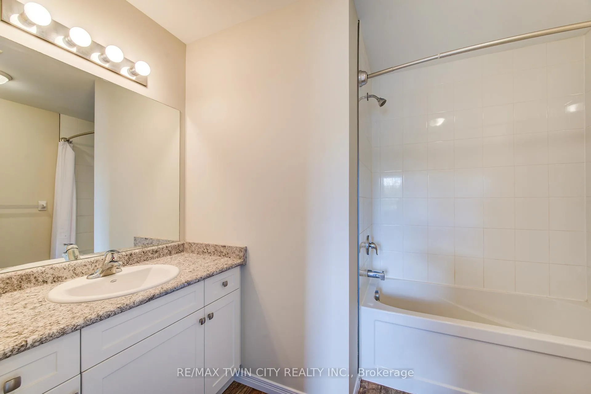 Photo 28 of Unit 40, 50 Pinnacle Drive, Kitchener — HOMEH