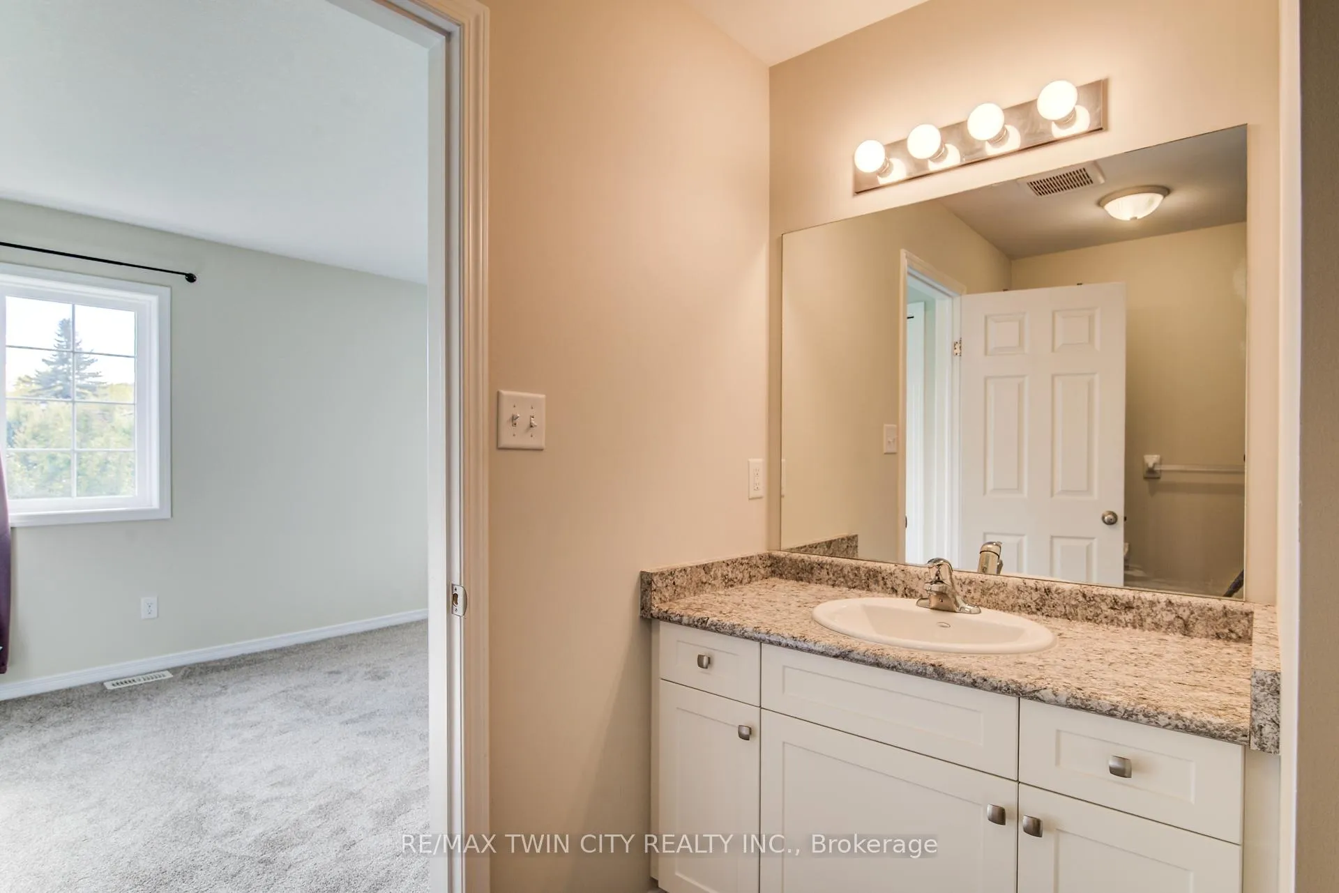 Photo 29 of Unit 40, 50 Pinnacle Drive, Kitchener — HOMEH
