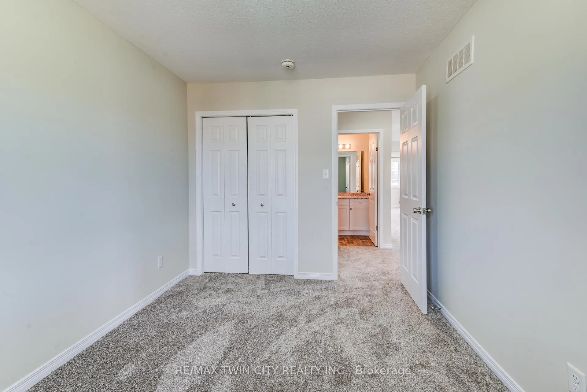 Photo 34 of Unit 40, 50 Pinnacle Drive, Kitchener — HOMEH