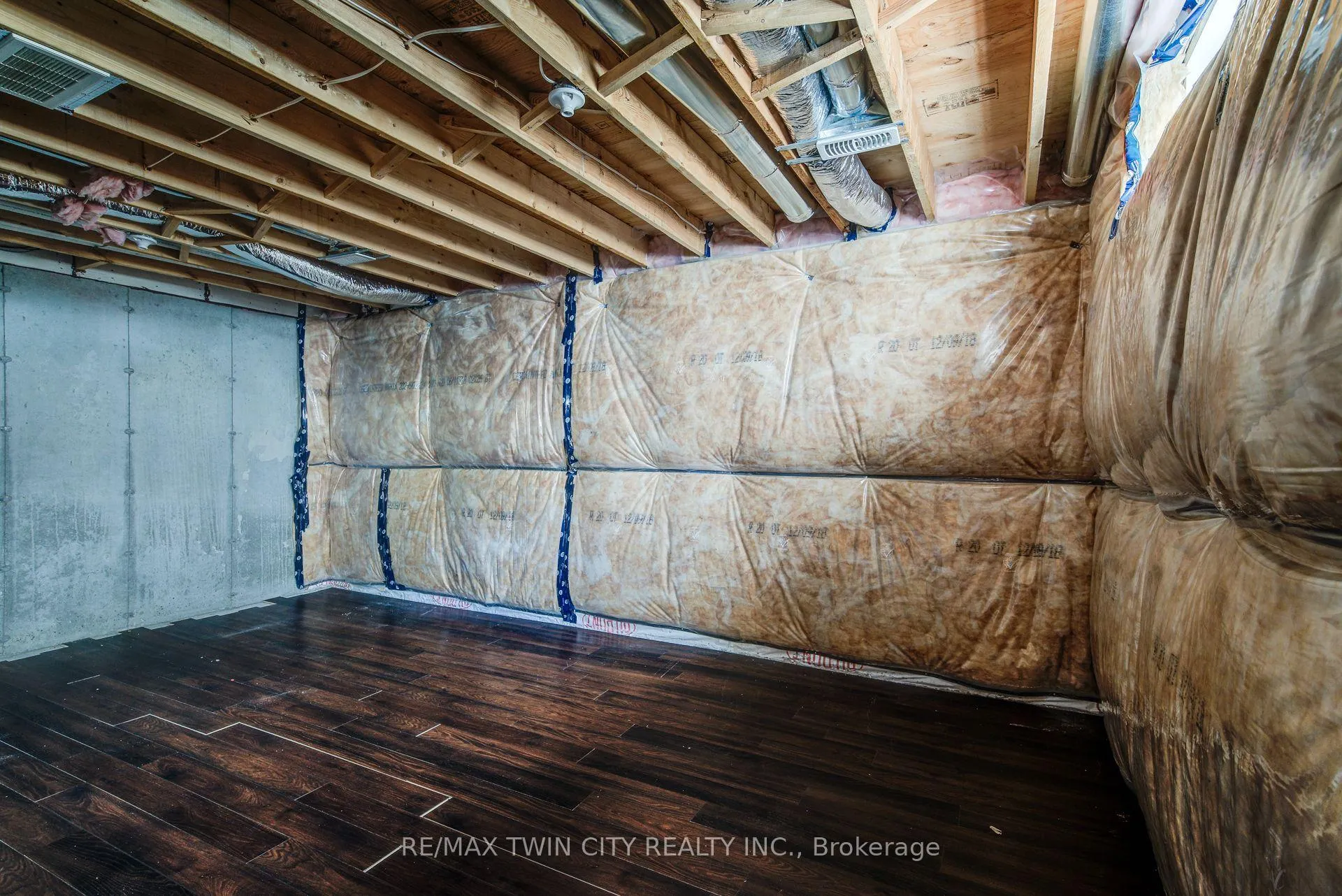 Photo 38 of Unit 40, 50 Pinnacle Drive, Kitchener — HOMEH