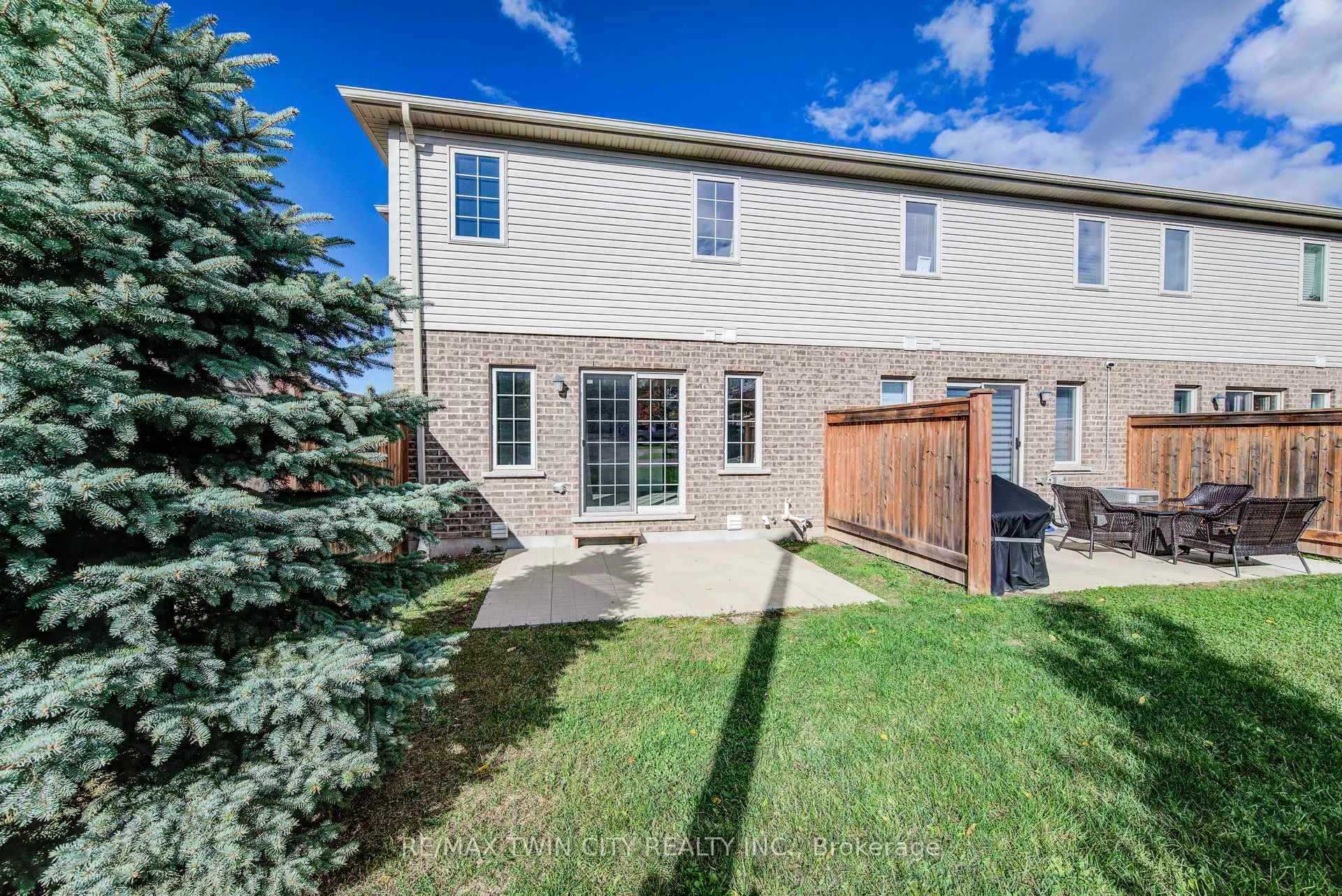 Photo 42 of Unit 40, 50 Pinnacle Drive, Kitchener — HOMEH