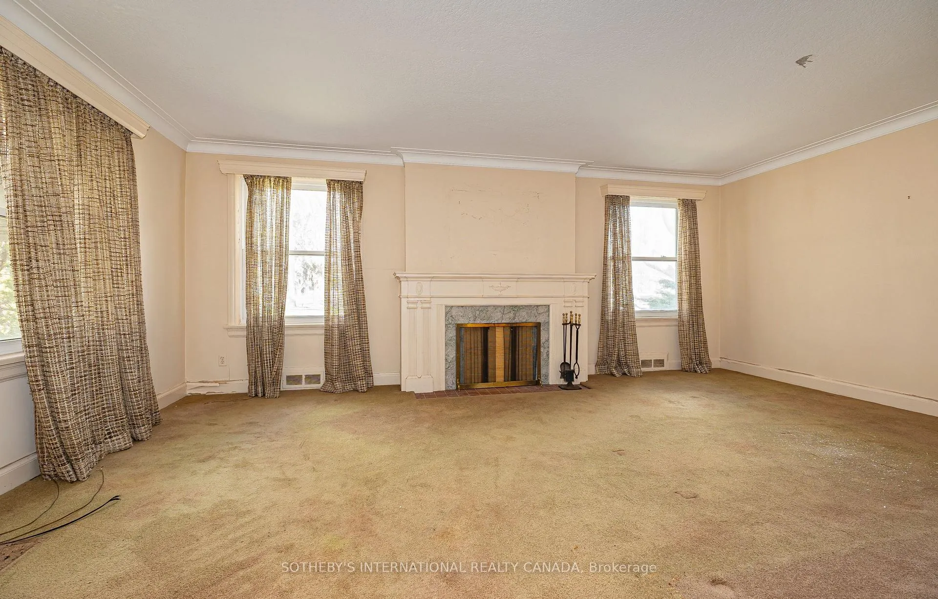 Photo 6 of 47 Grenview Boulevard S, Etobicoke, Stonegate-Queensway — HOMEH