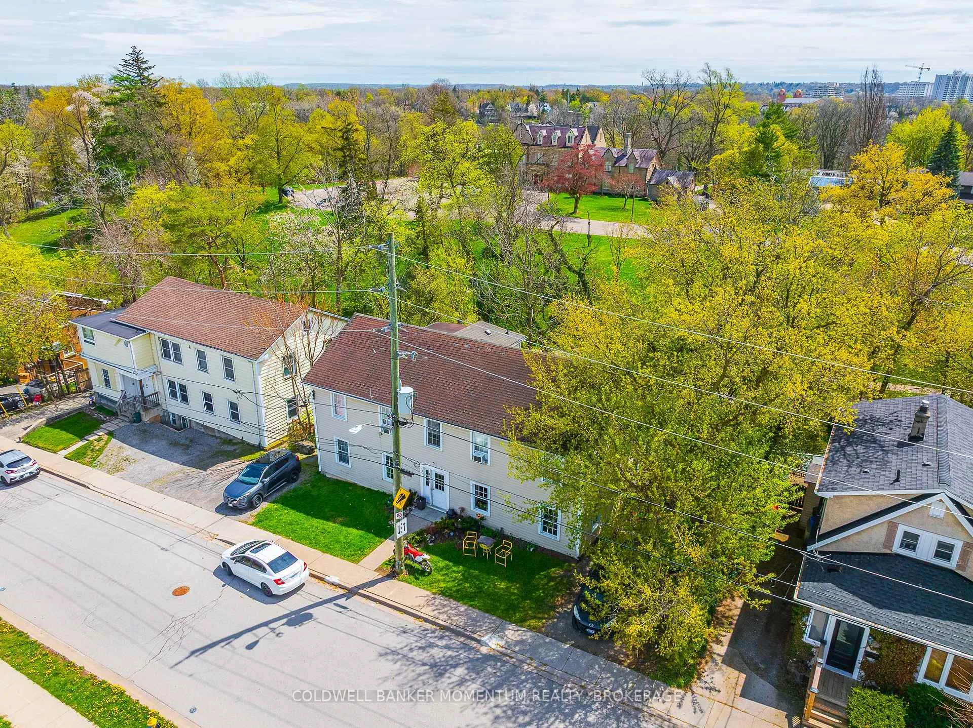 Photo 2 of 17 Hainer Street, St. Catharines, Western Hill — HOMEH