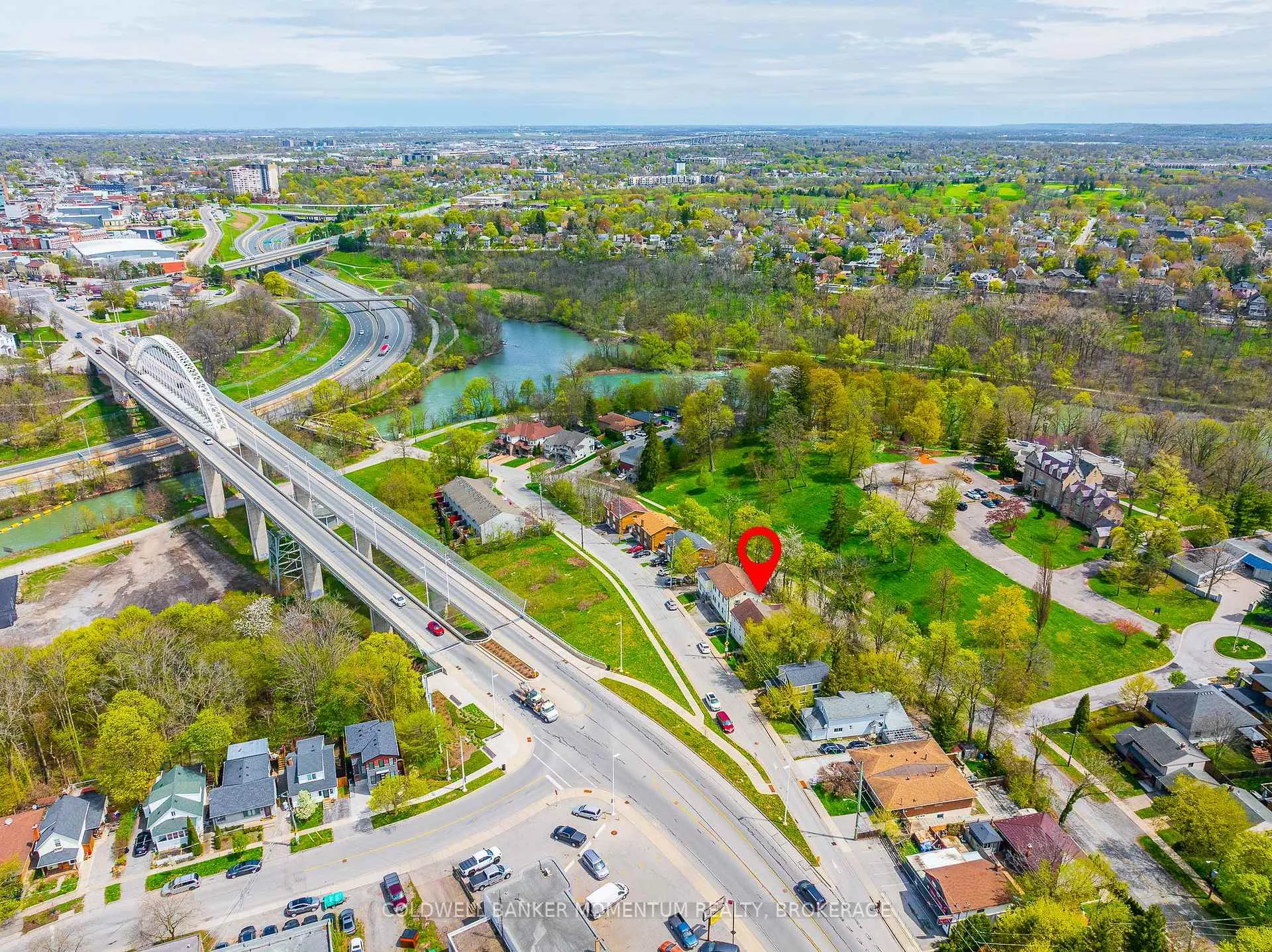 Photo 10 of 17 Hainer Street, St. Catharines, Western Hill — HOMEH