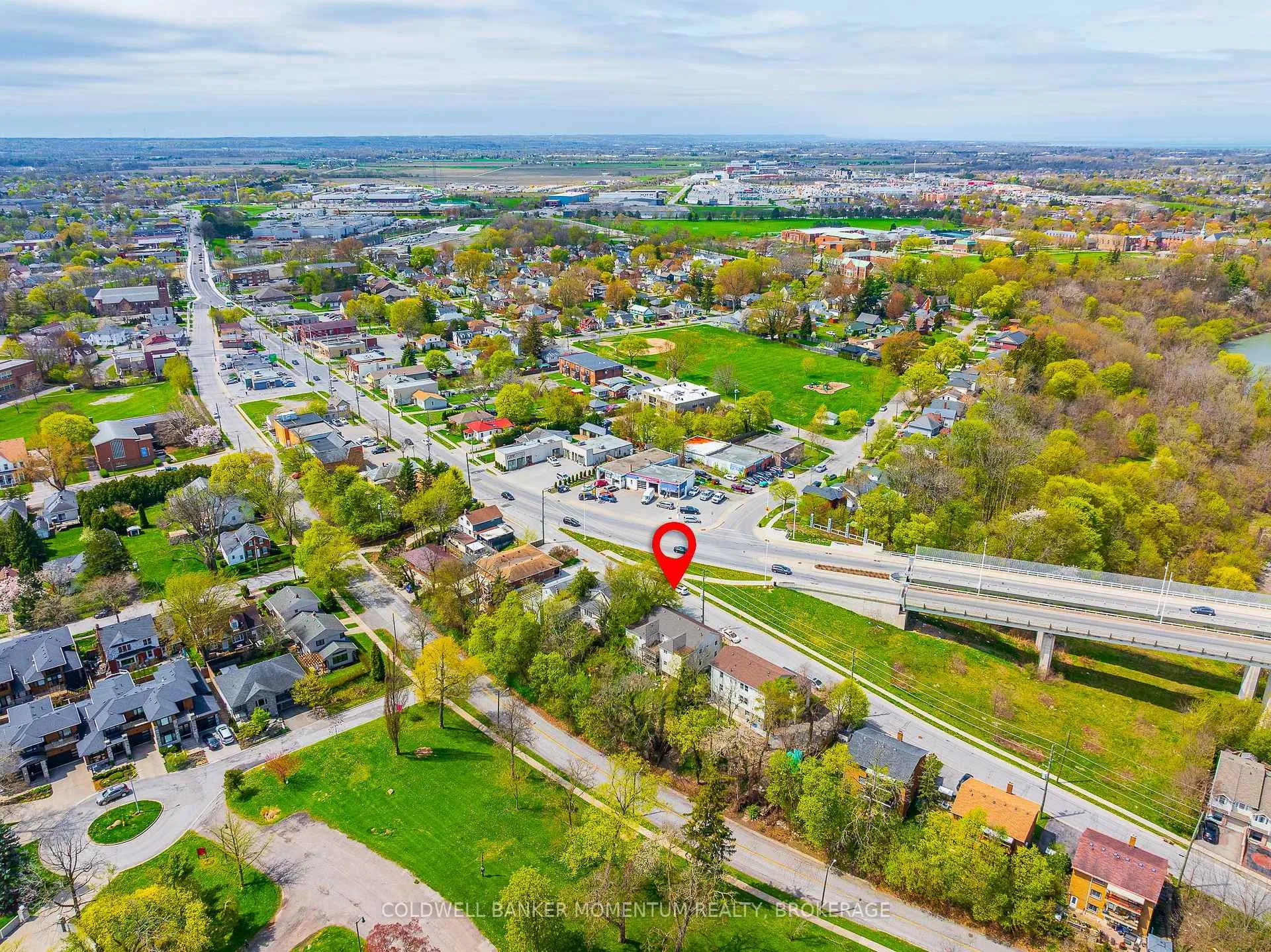 Photo 12 of 17 Hainer Street, St. Catharines, Western Hill — HOMEH