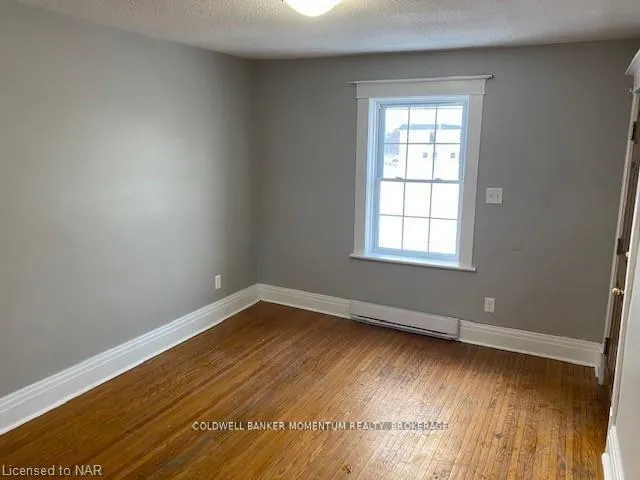 Photo 25 of 17 Hainer Street, St. Catharines, Western Hill — HOMEH