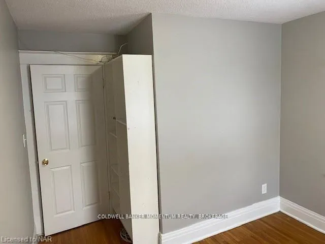 Photo 36 of 17 Hainer Street, St. Catharines, Western Hill — HOMEH
