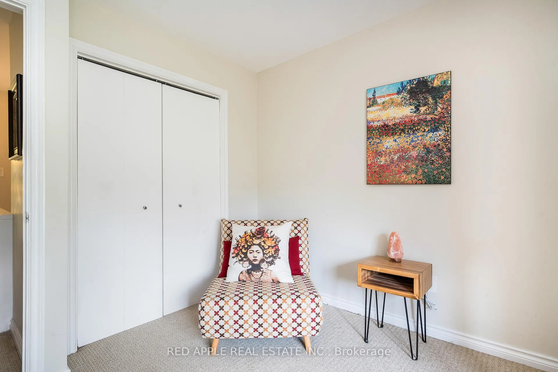 Photo 20 of 135 Escarpment Crescent, Collingwood — HOMEH