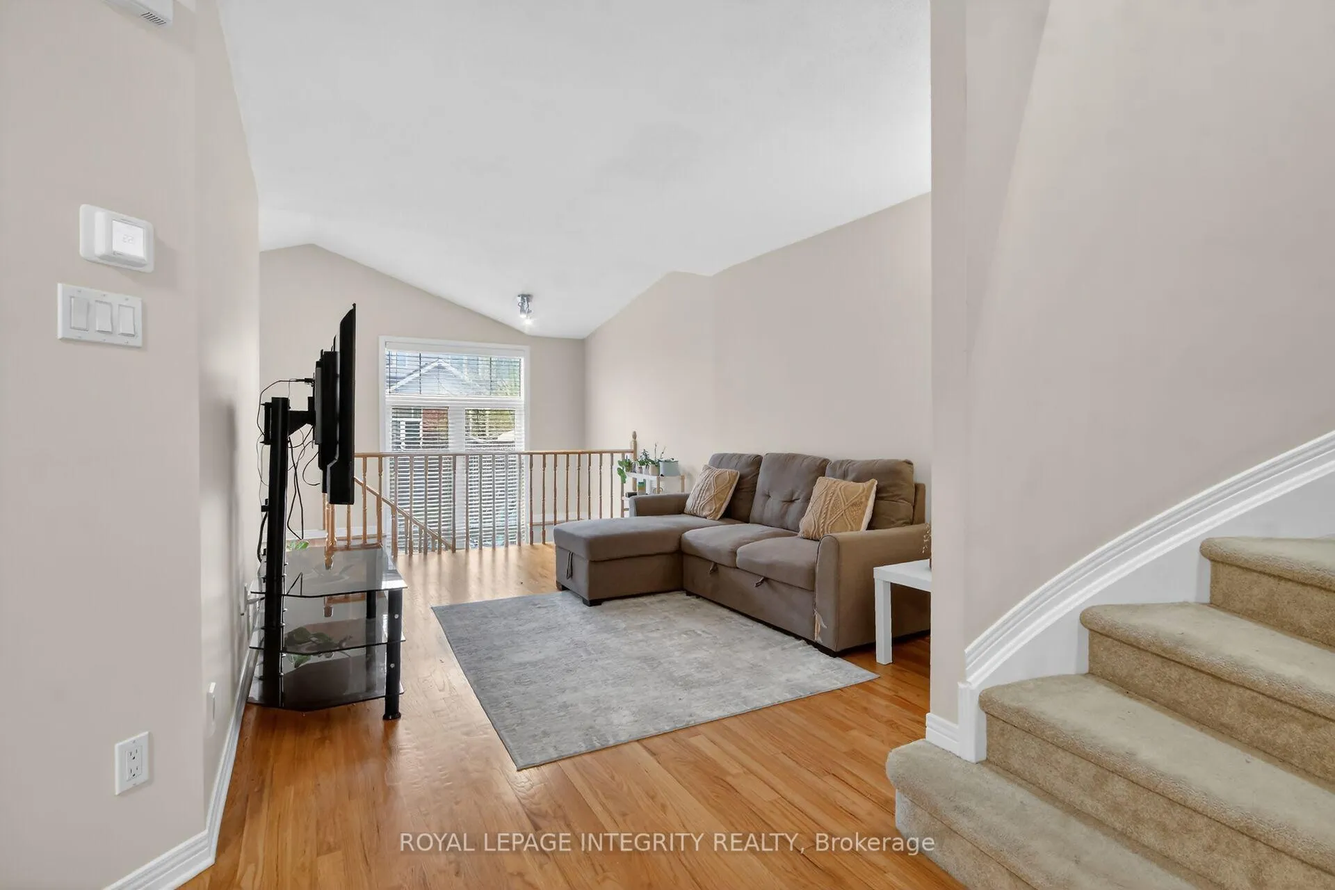 Photo 8 of 4369 Wildmint Square, Ottawa, Riverside South/Gloucester Glen — HOMEH