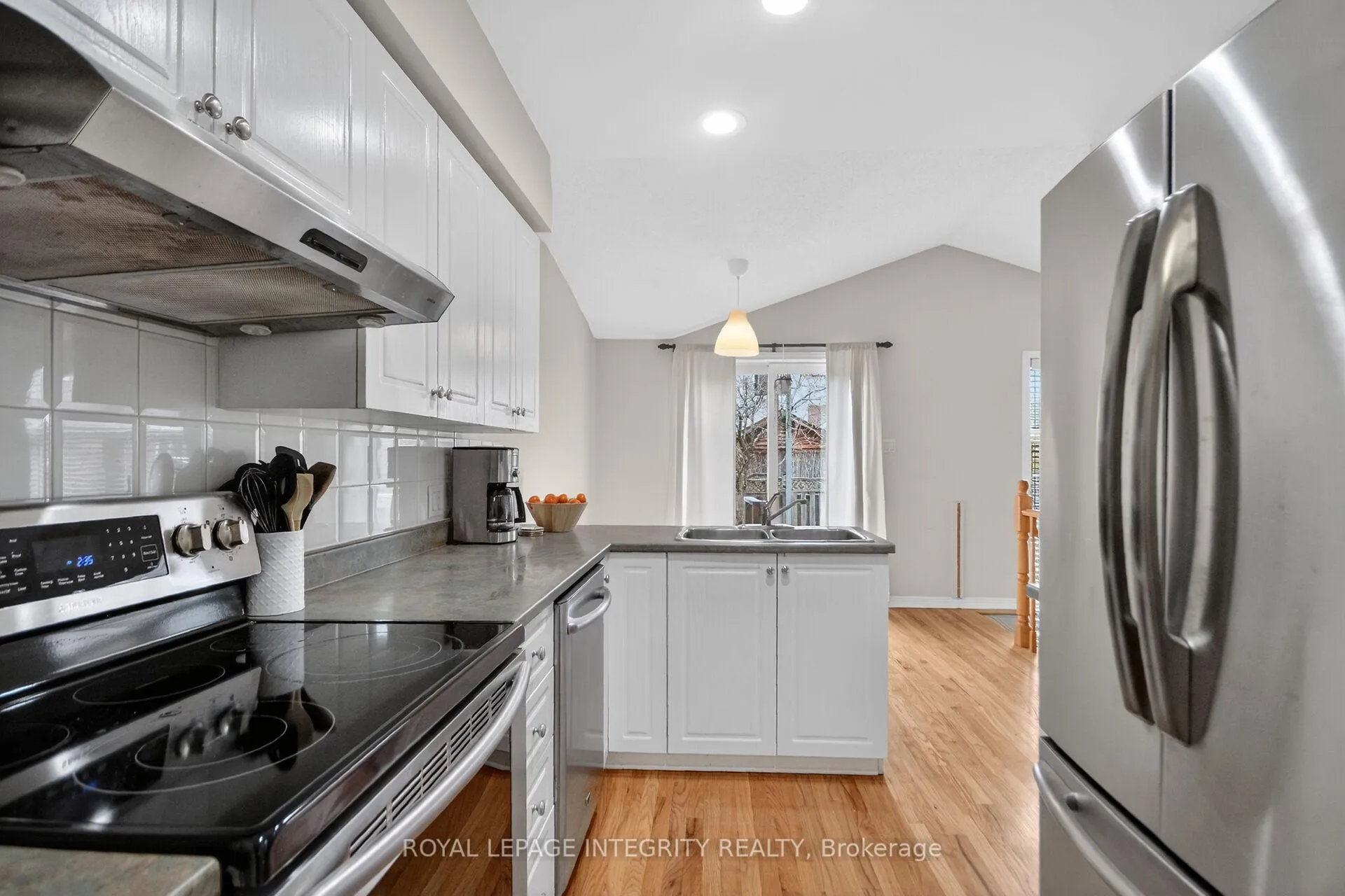 Photo 17 of 4369 Wildmint Square, Ottawa, Riverside South/Gloucester Glen — HOMEH