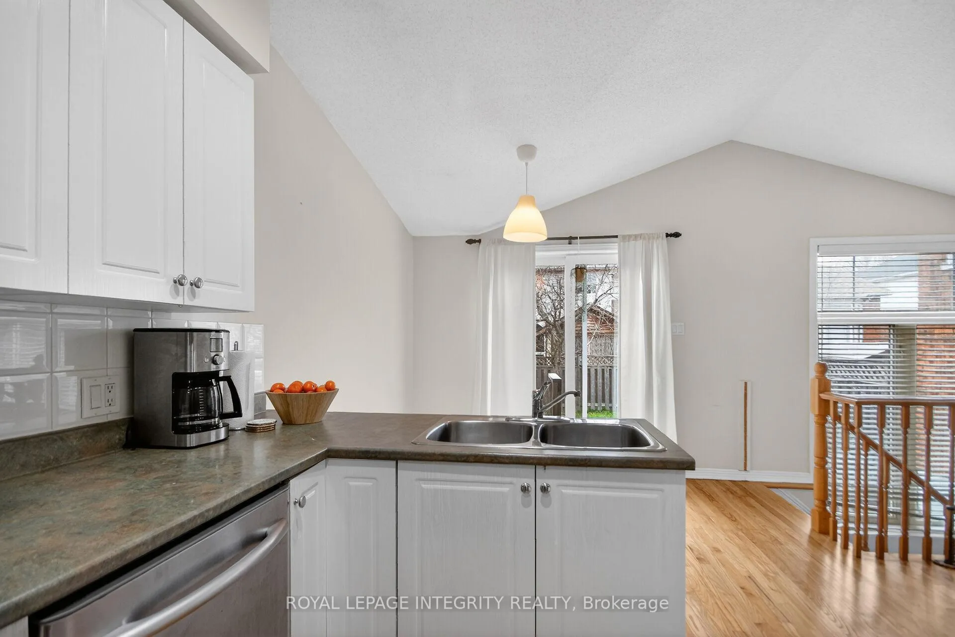 Photo 19 of 4369 Wildmint Square, Ottawa, Riverside South/Gloucester Glen — HOMEH