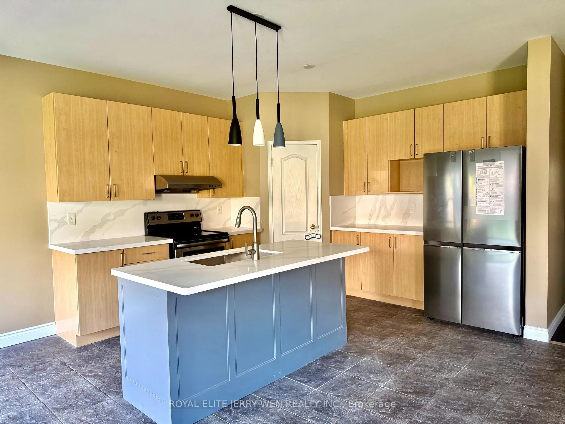Photo 8 of Unit Main, 1464 Coldstream Drive, Oshawa, Taunton — HOMEH