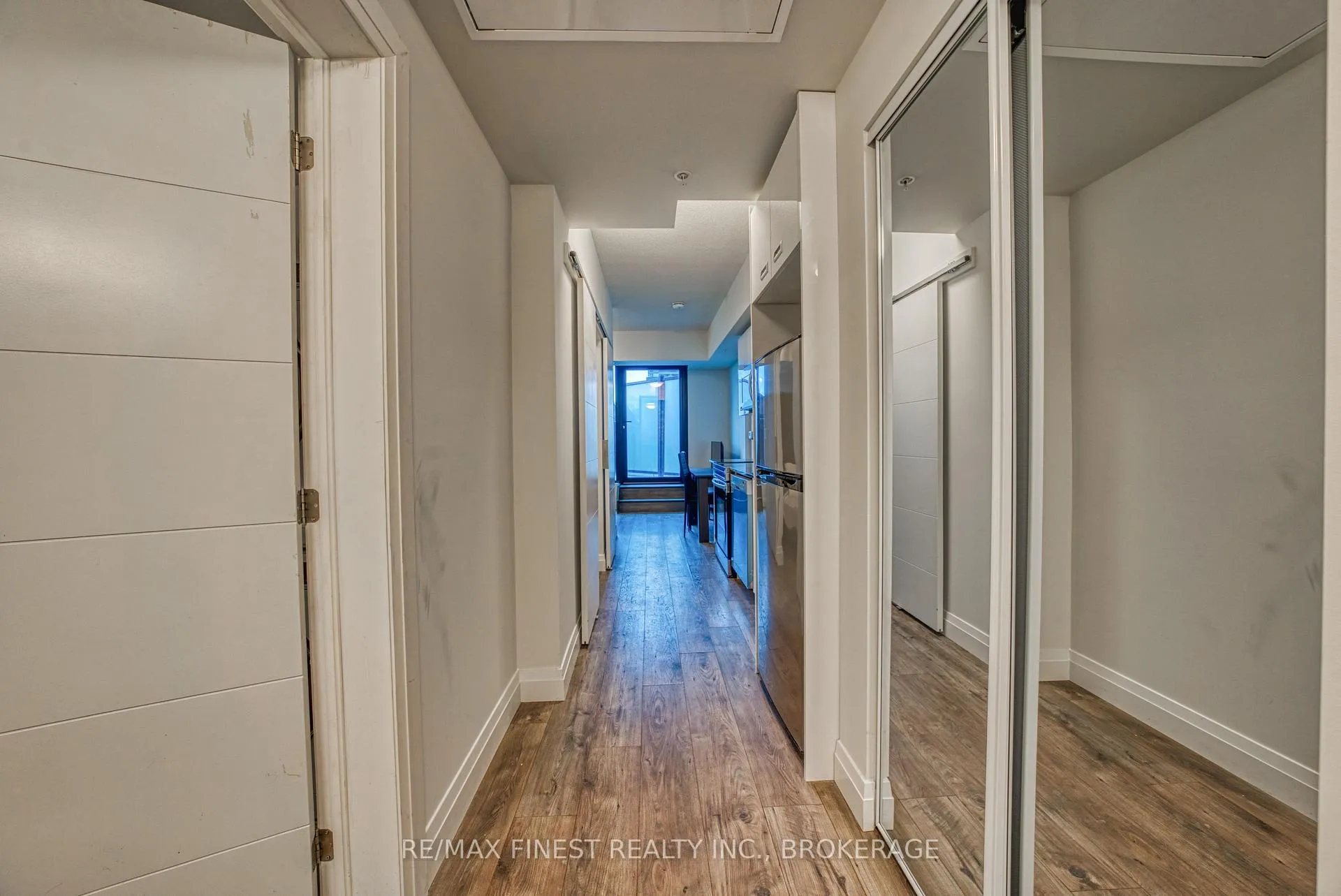Photo 3 of Unit 523, 652 Princess Street, Kingston, Central City East — HOMEH