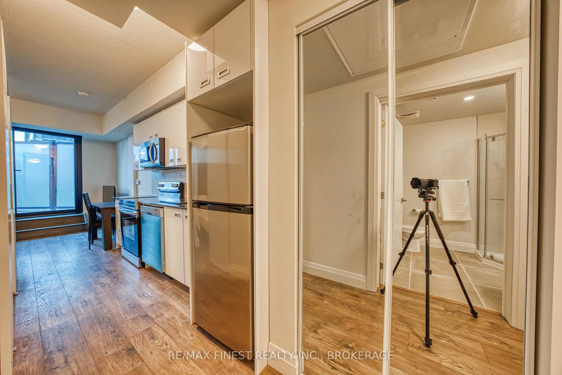 Photo 4 of Unit 523, 652 Princess Street, Kingston, Central City East — HOMEH