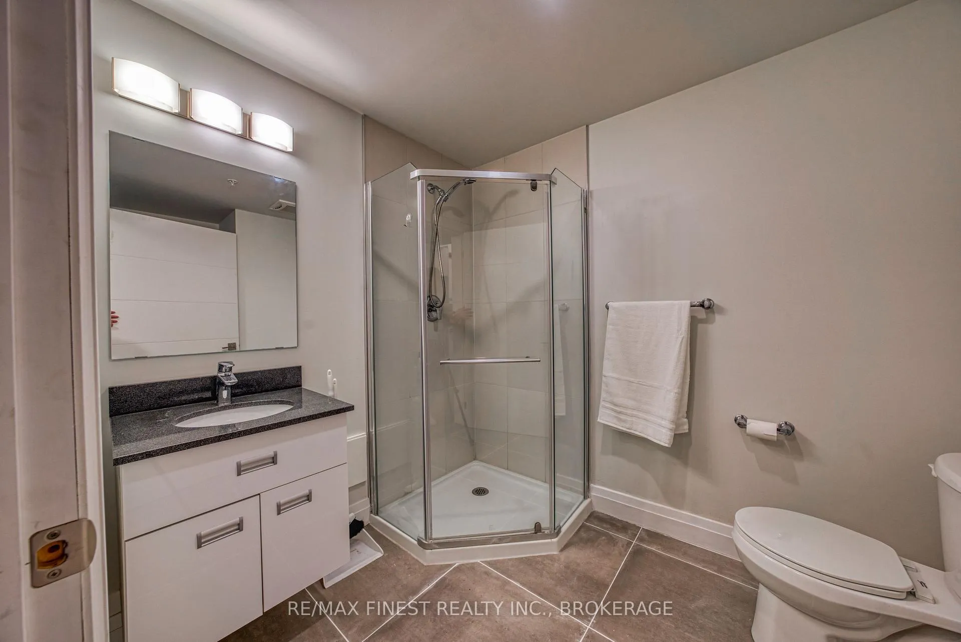 Photo 17 of Unit 523, 652 Princess Street, Kingston, Central City East — HOMEH