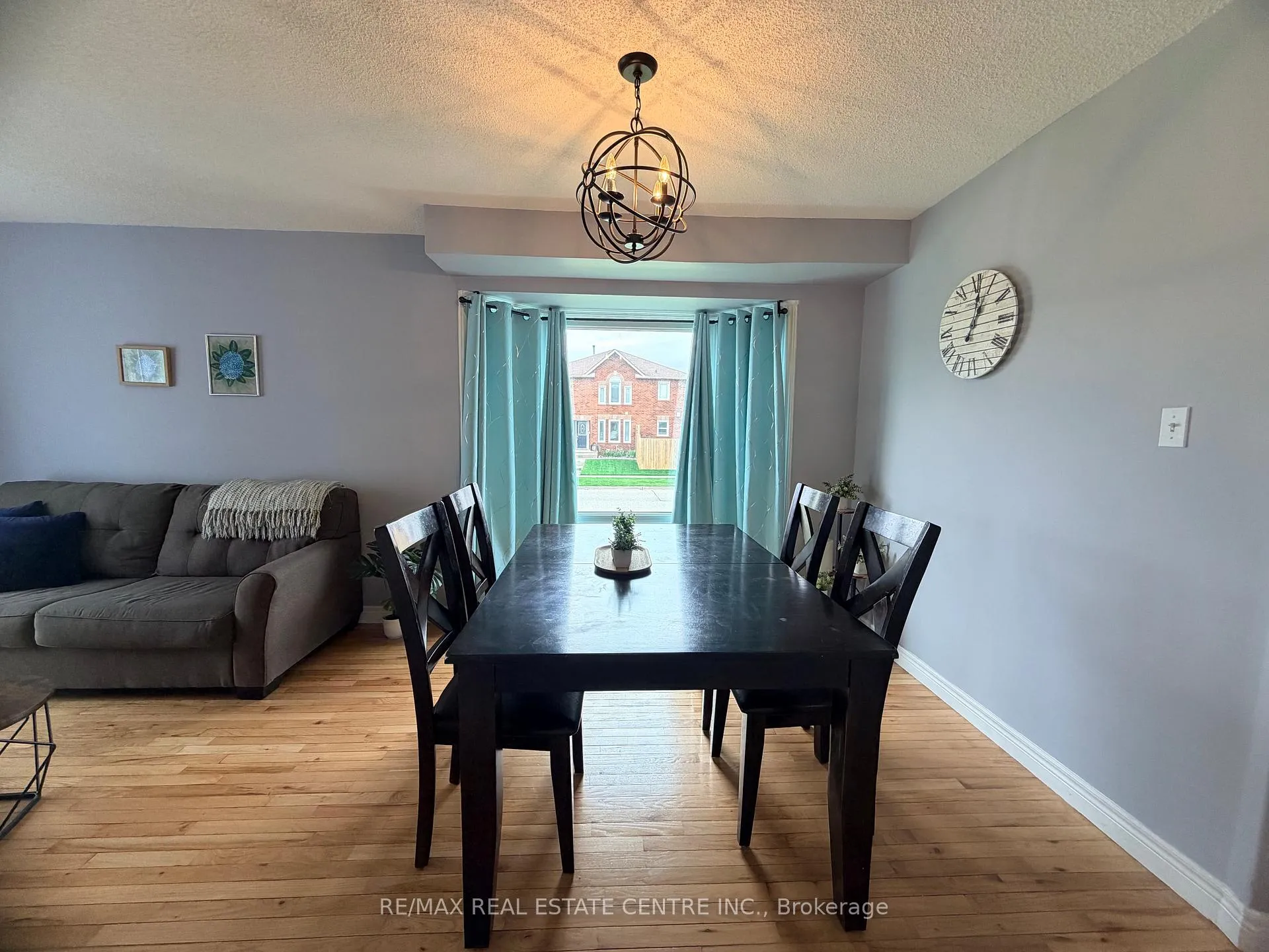 Photo 5 of 264 Langlaw Drive, Cambridge — HOMEH