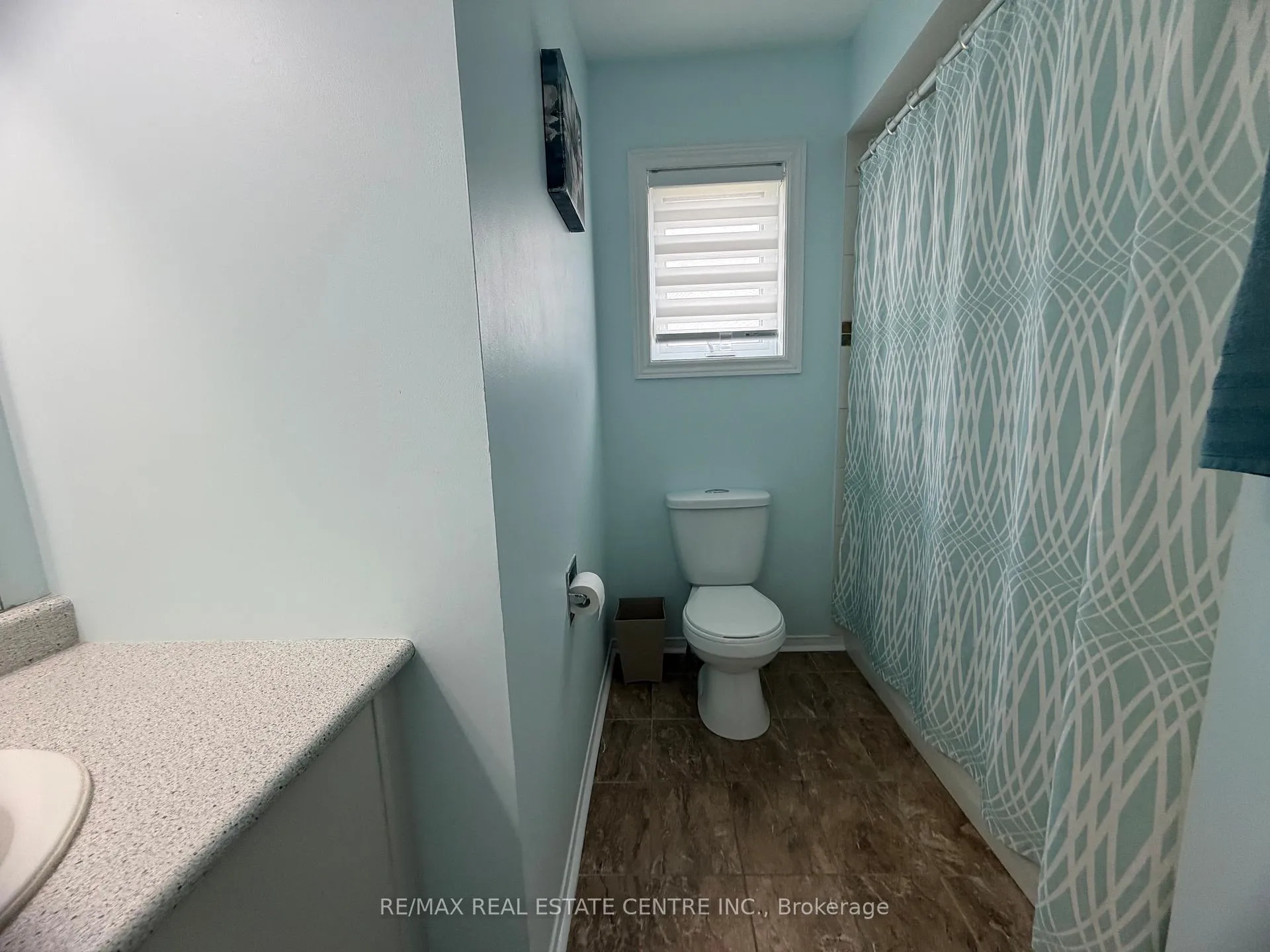 Photo 15 of 264 Langlaw Drive, Cambridge — HOMEH