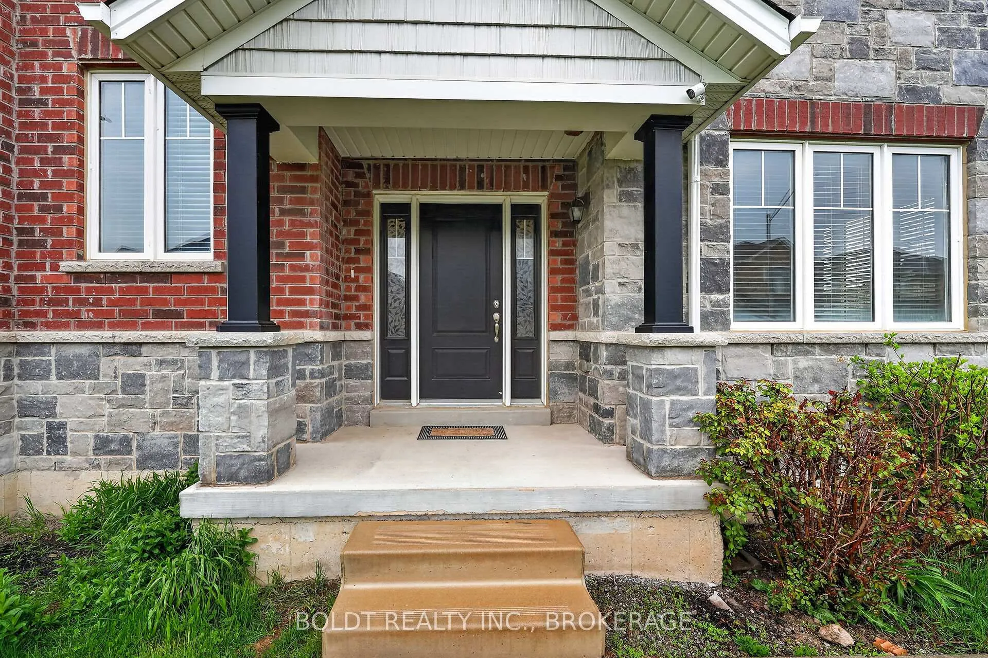 Photo 3 of 103 Homestead Way, Thorold, Rolling Meadows — HOMEH