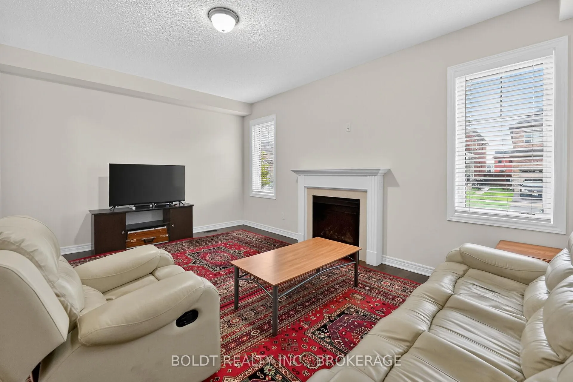 Photo 8 of 103 Homestead Way, Thorold, Rolling Meadows — HOMEH