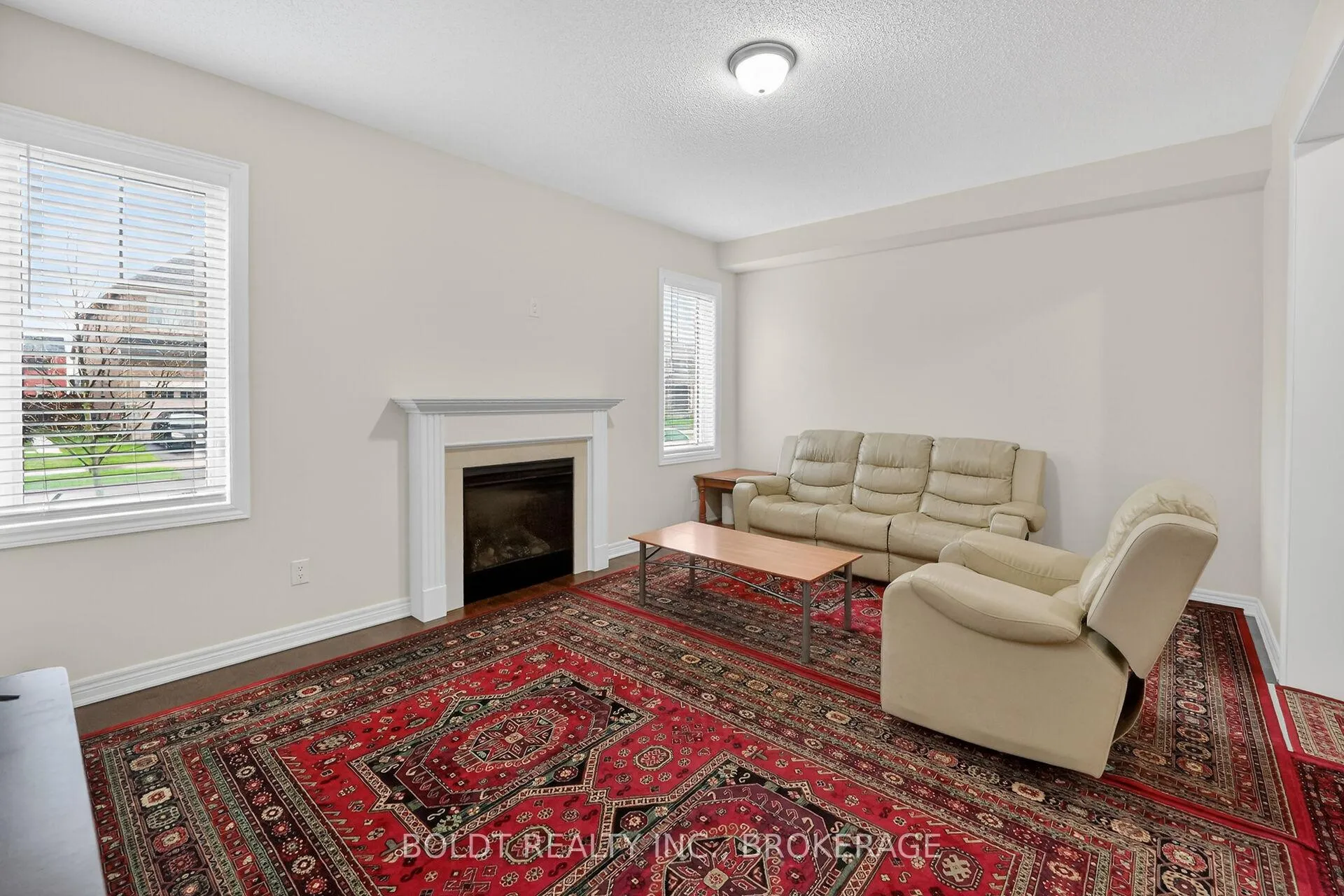 Photo 9 of 103 Homestead Way, Thorold, Rolling Meadows — HOMEH