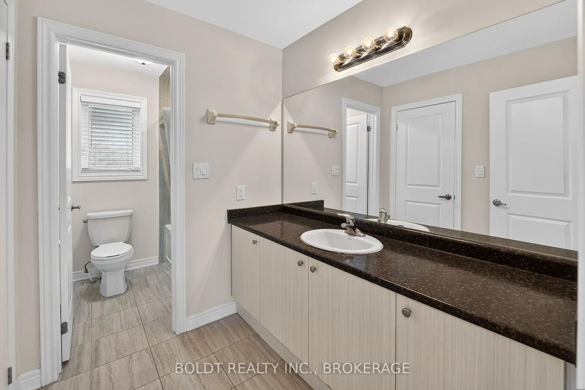 Photo 29 of 103 Homestead Way, Thorold, Rolling Meadows — HOMEH