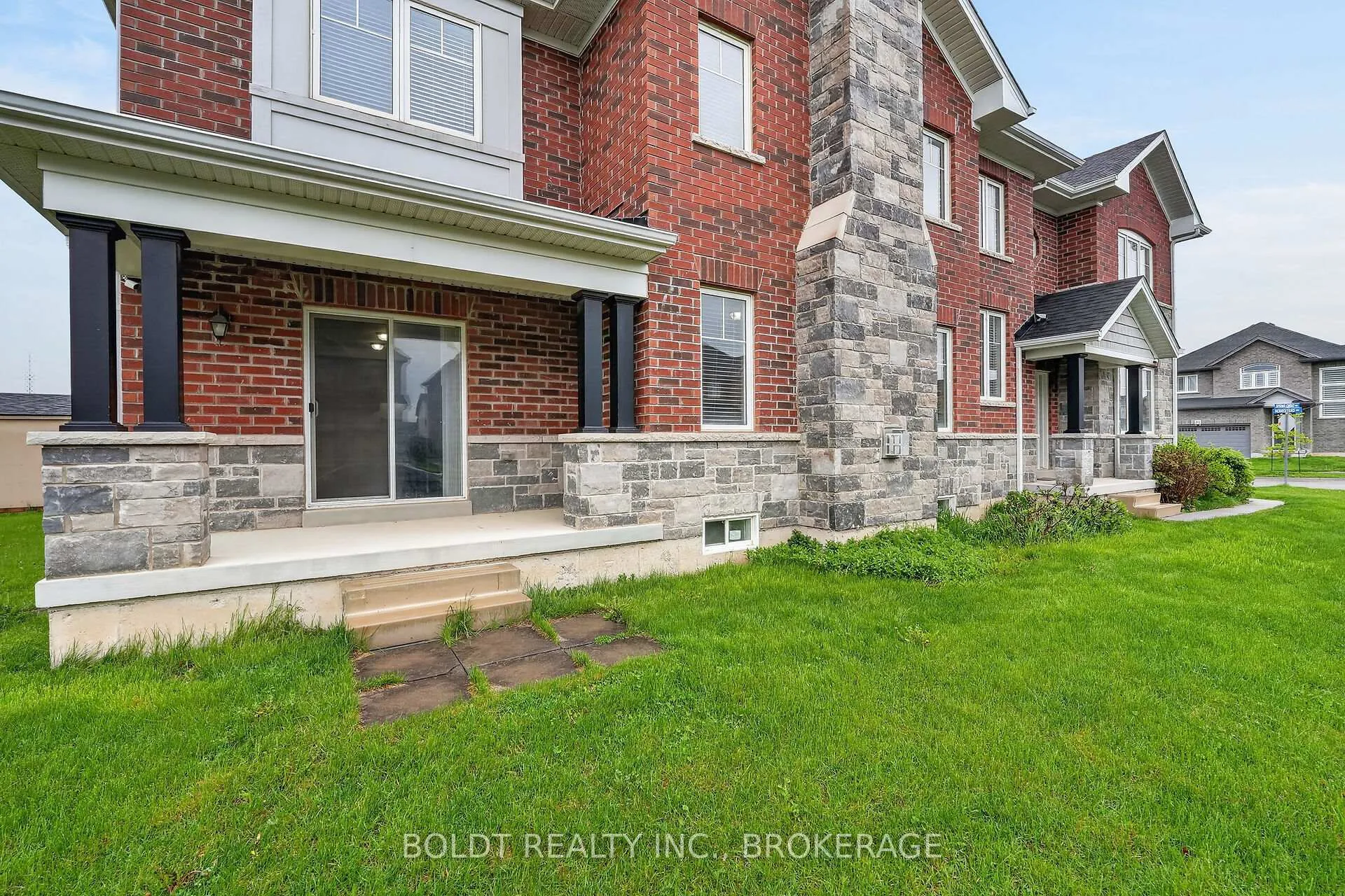 Photo 37 of 103 Homestead Way, Thorold, Rolling Meadows — HOMEH