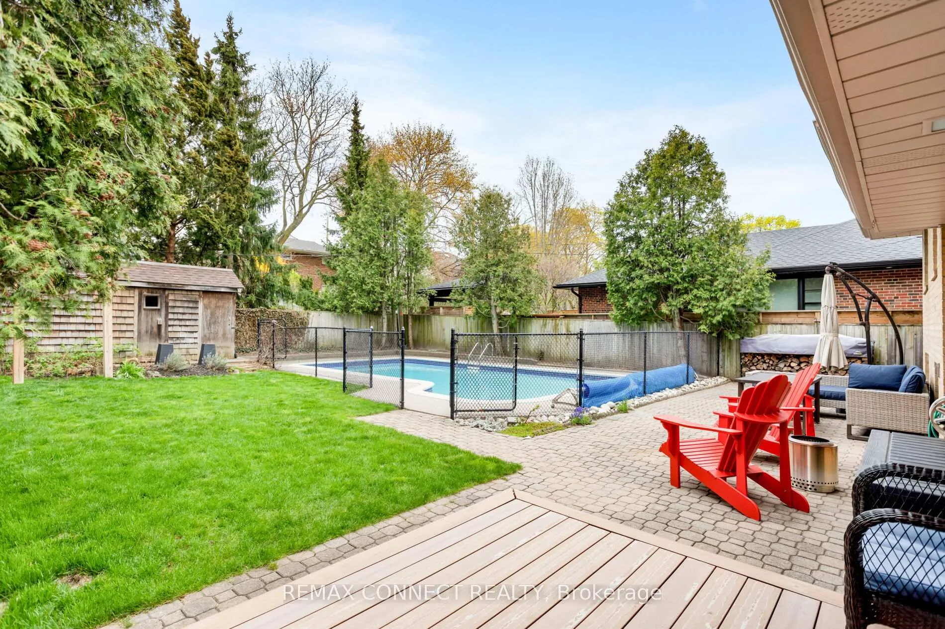 Photo 40 of 75 Glenellen Drive E, Etobicoke, Stonegate-Queensway — HOMEH