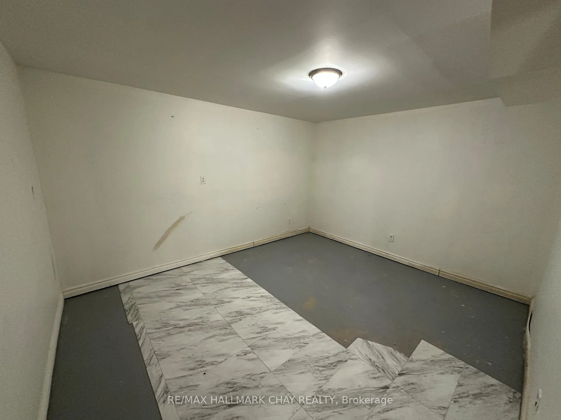Photo 17 of 278 Pine Drive, Barrie, Bayshore — HOMEH