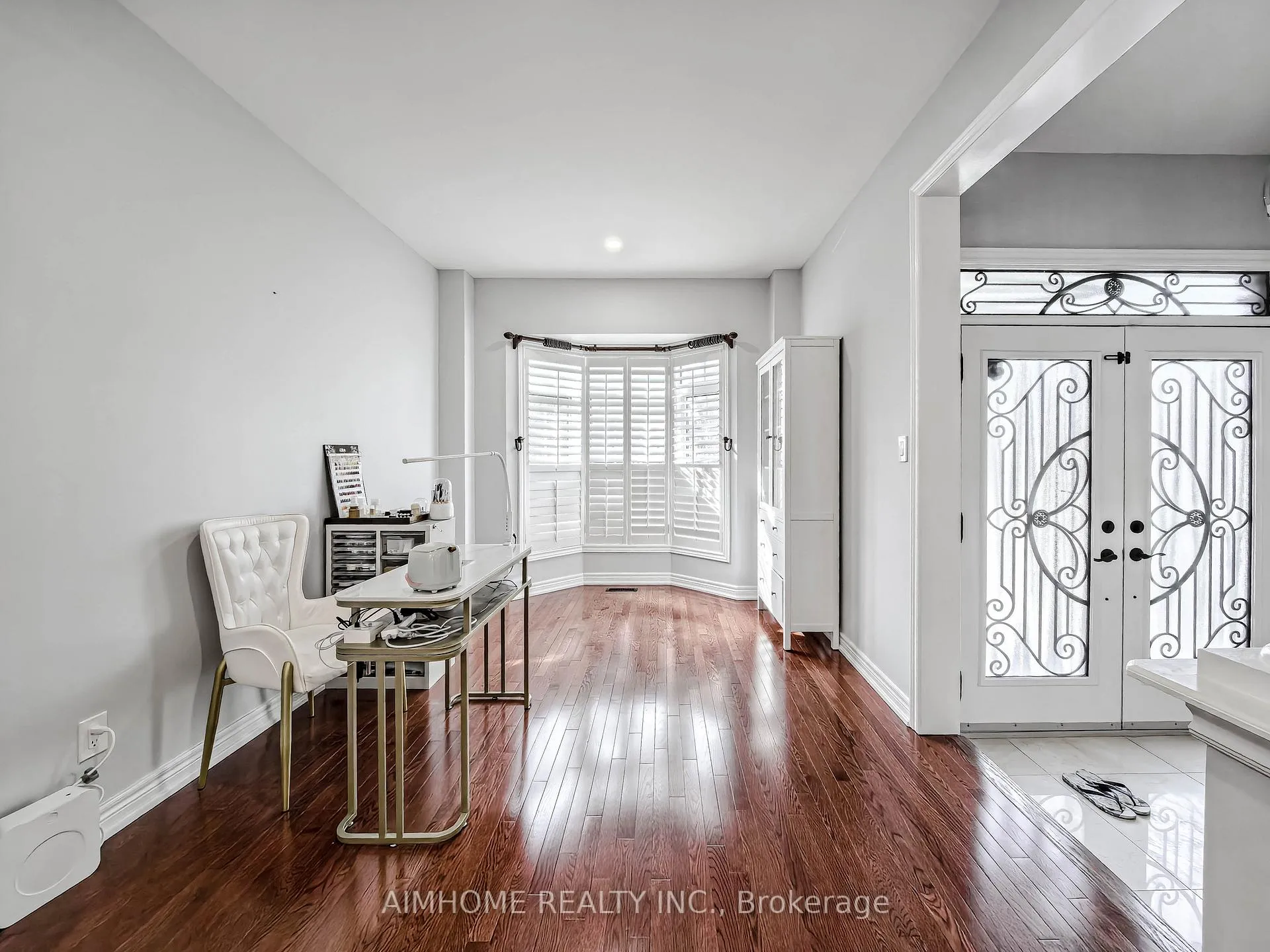Photo 5 of 16 Chasser Drive, Markham, Greensborough — HOMEH