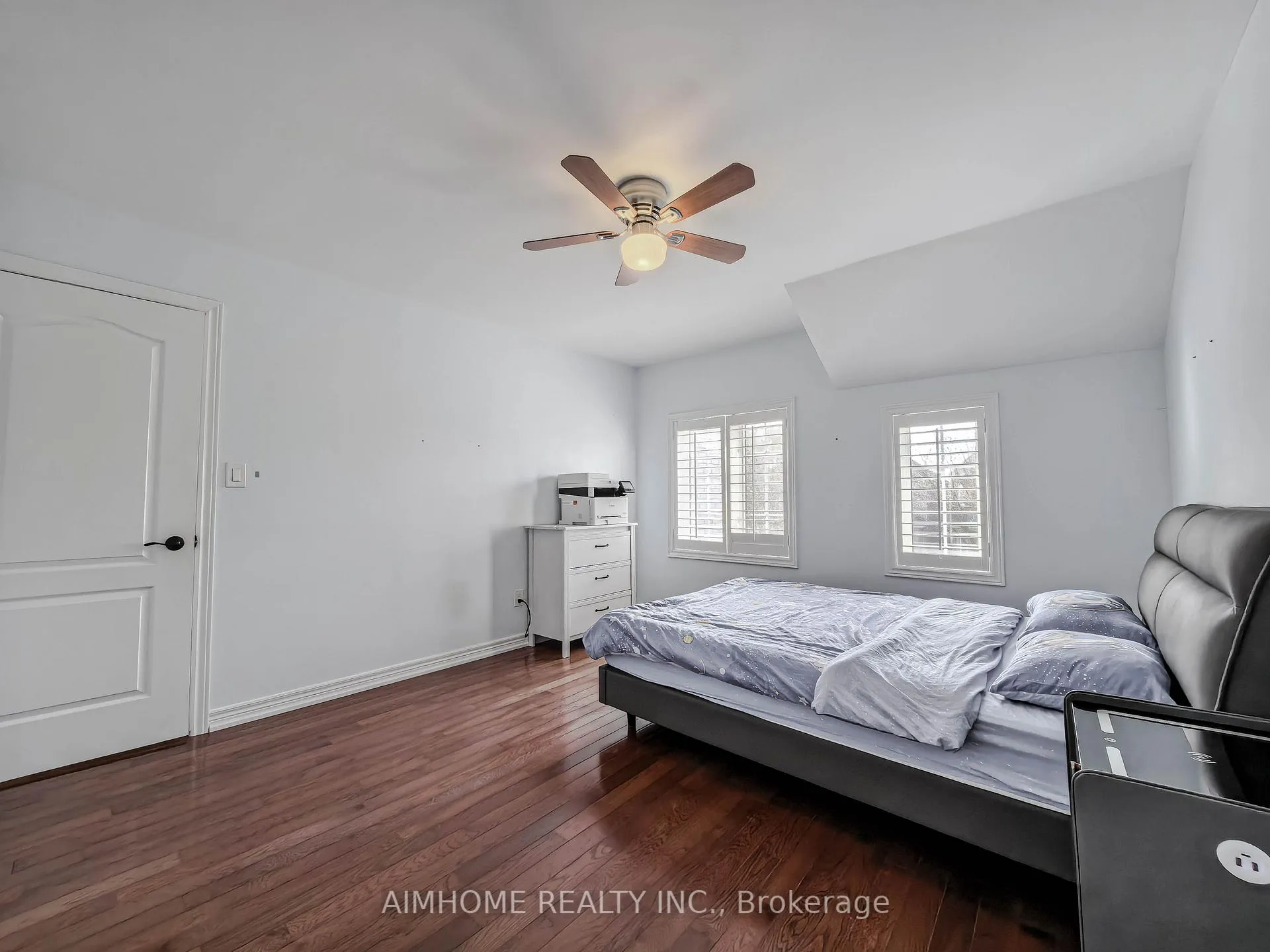 Photo 25 of 16 Chasser Drive, Markham, Greensborough — HOMEH