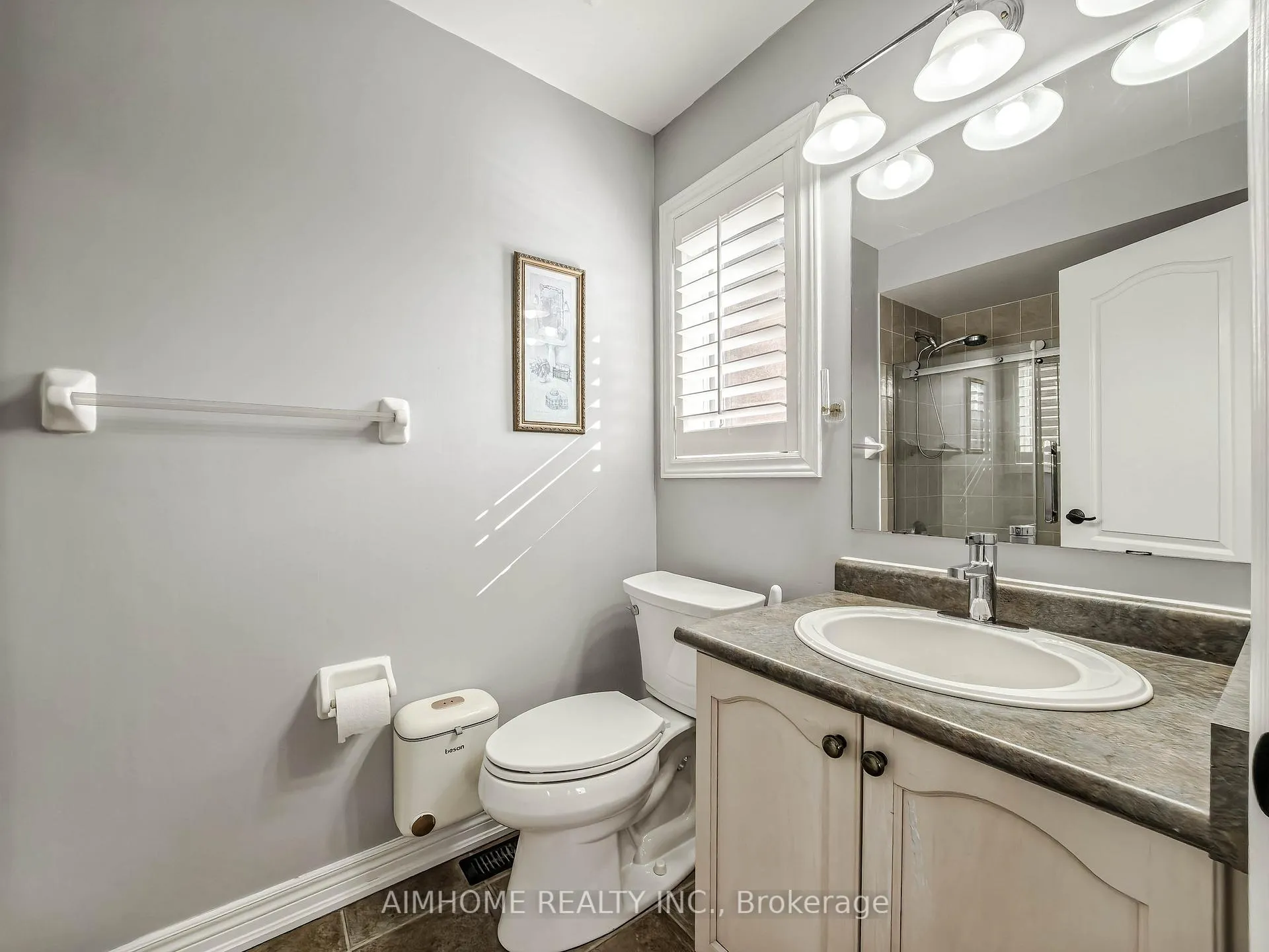 Photo 29 of 16 Chasser Drive, Markham, Greensborough — HOMEH
