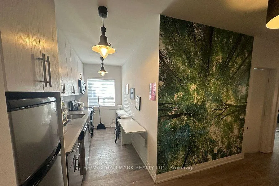 Photo 1 of Unit 5, 595 St Clair Avenue W, Toronto, Wychwood — HOMEH