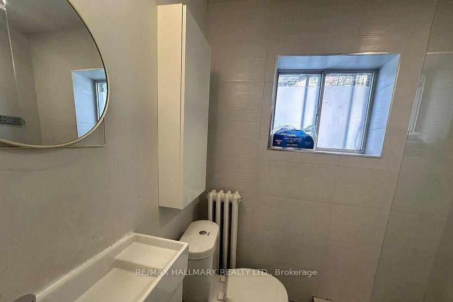 Photo 11 of Unit 5, 595 St Clair Avenue W, Toronto, Wychwood — HOMEH