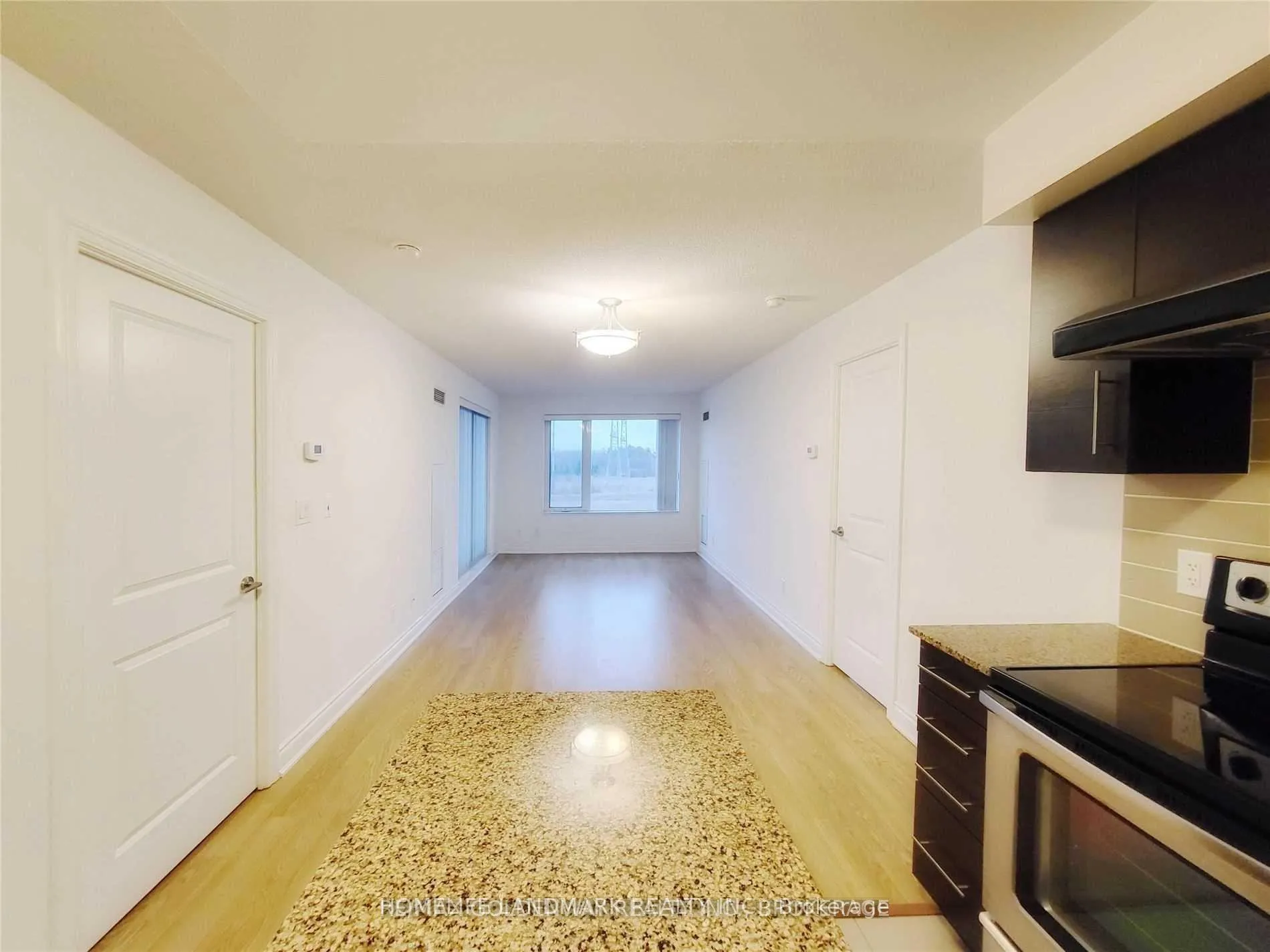 Photo 4 of Unit 812, 273 South Park Road, Markham, Commerce Valley — HOMEH