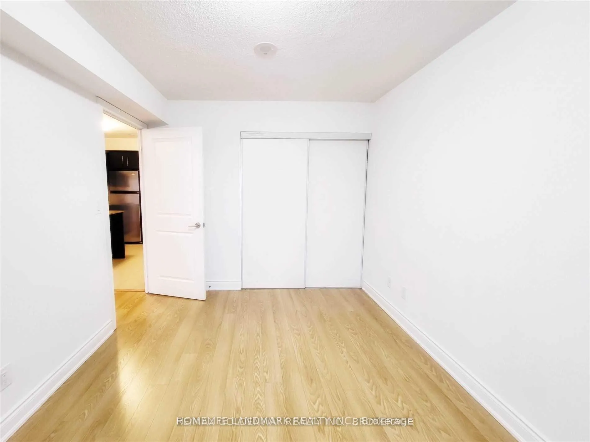 Photo 6 of Unit 812, 273 South Park Road, Markham, Commerce Valley — HOMEH