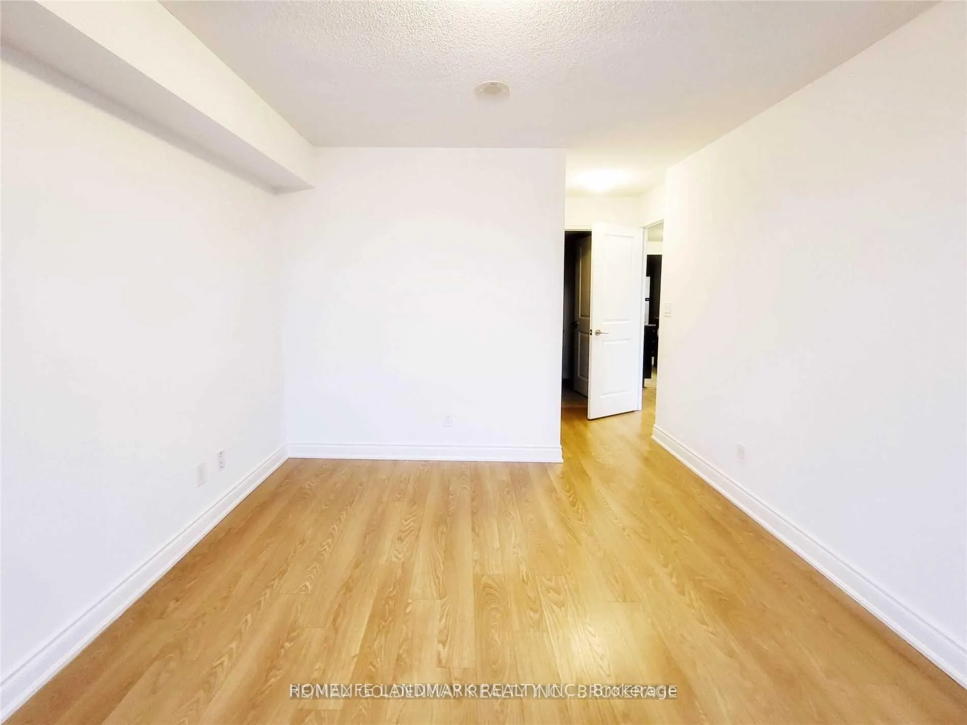 Photo 9 of Unit 812, 273 South Park Road, Markham, Commerce Valley — HOMEH